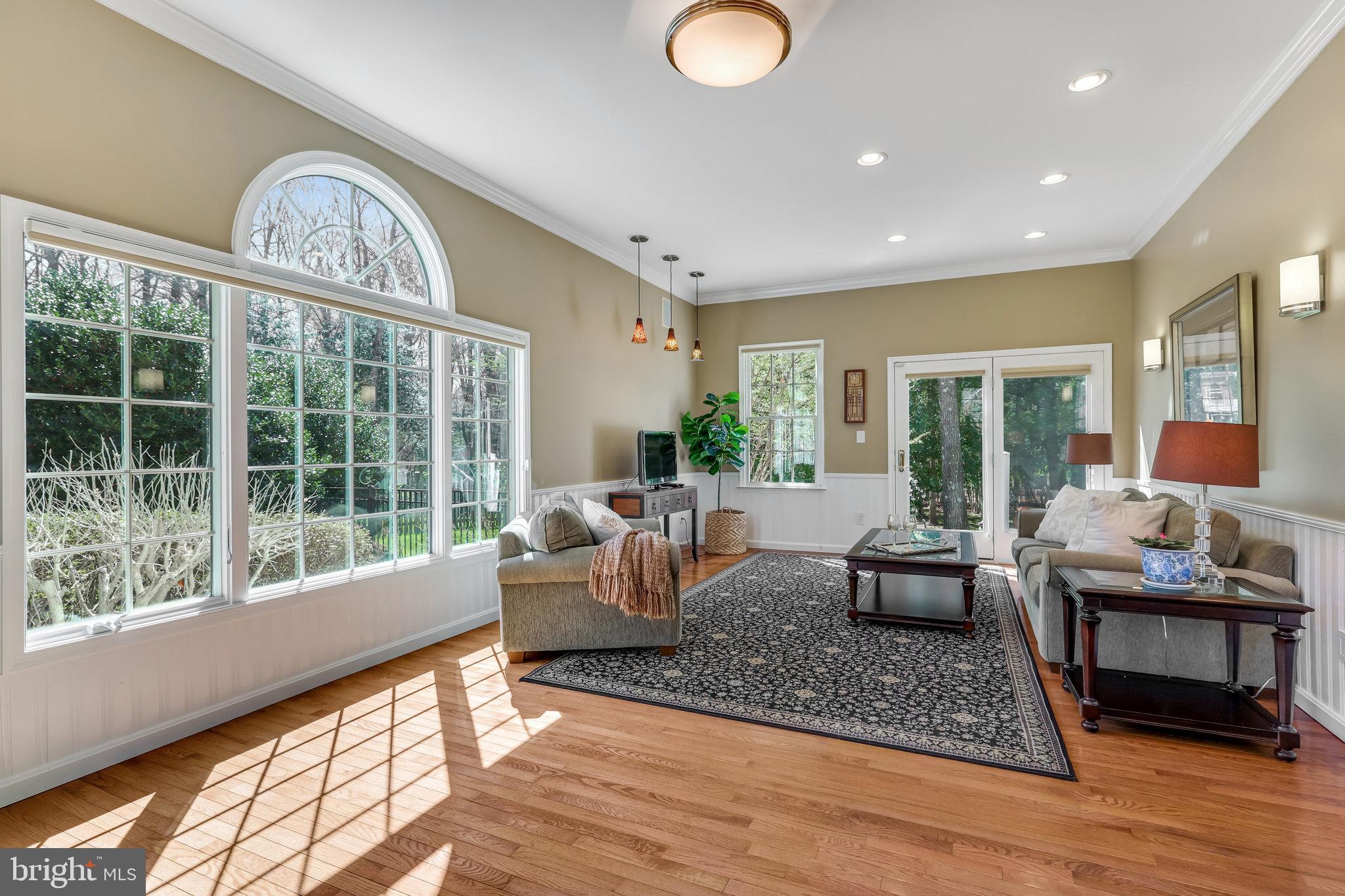 OAKTON RIDGE - Residential