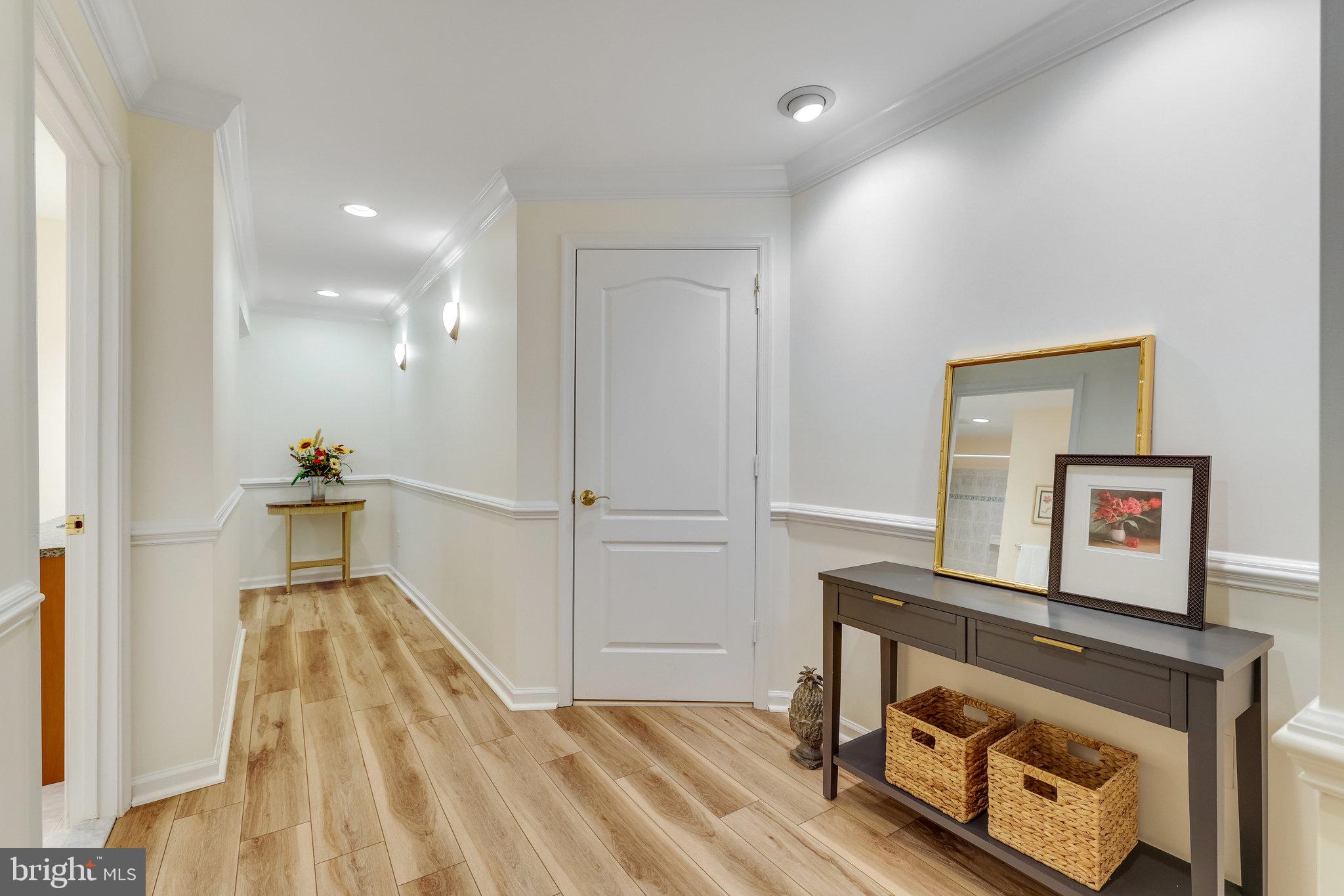 OAKTON RIDGE - Residential