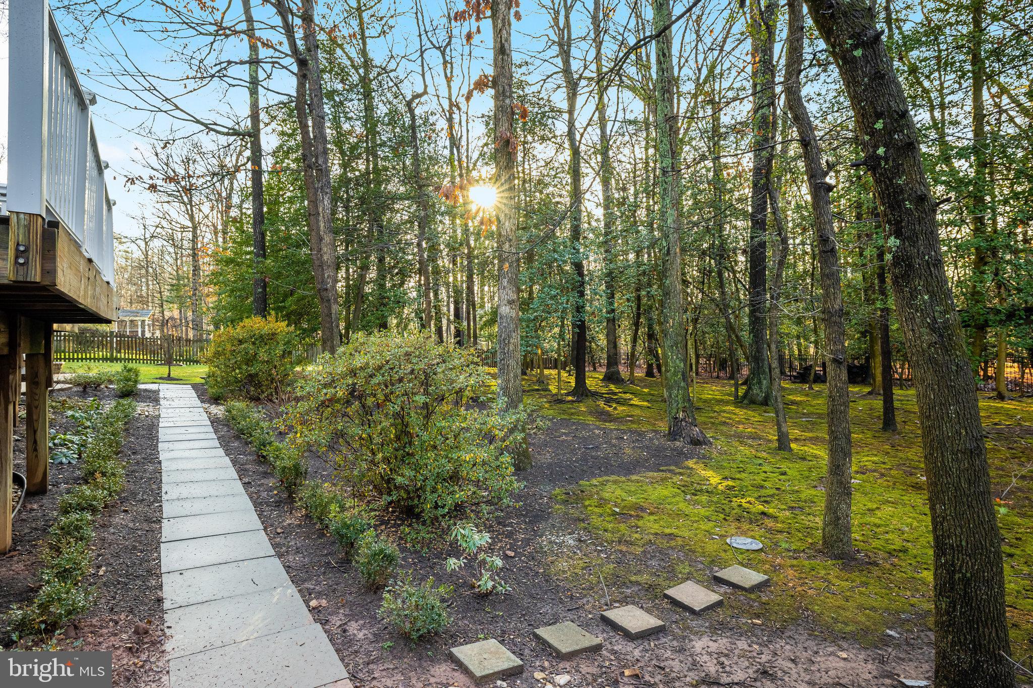 OAKTON RIDGE - Residential