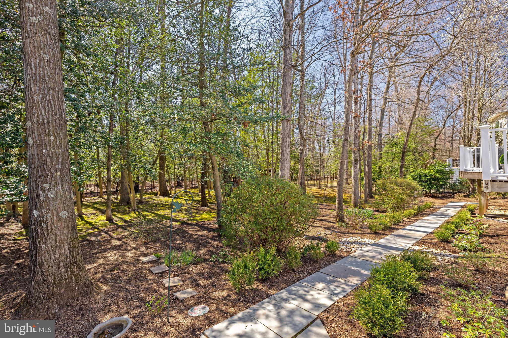 OAKTON RIDGE - Residential