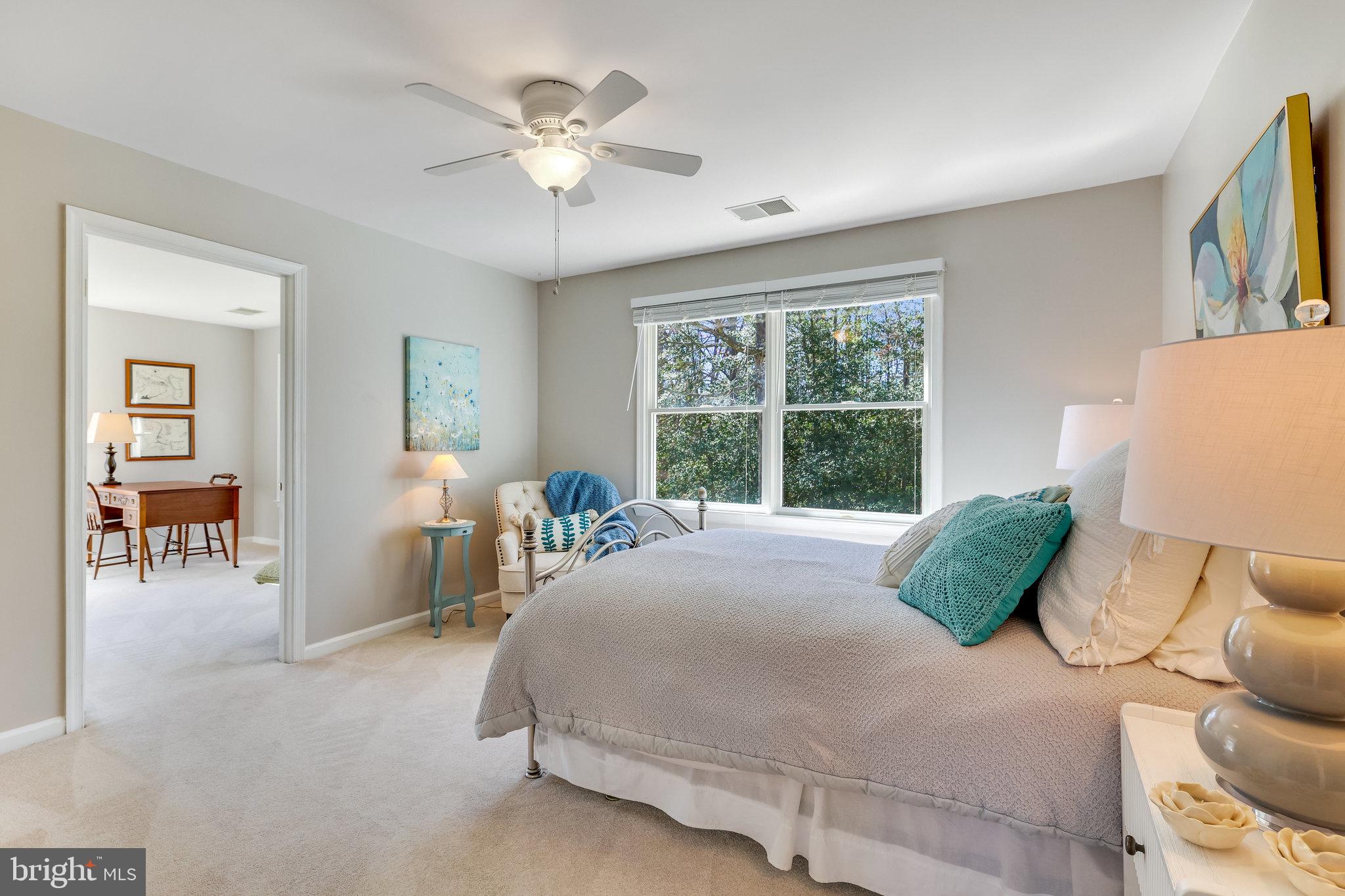 OAKTON RIDGE - Residential