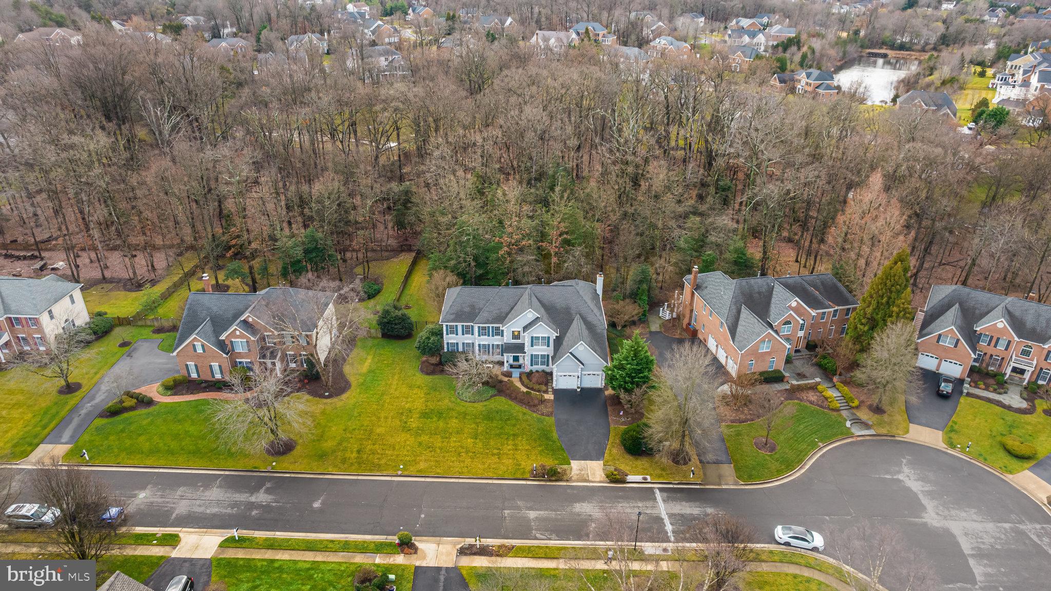 OAKTON RIDGE - Residential