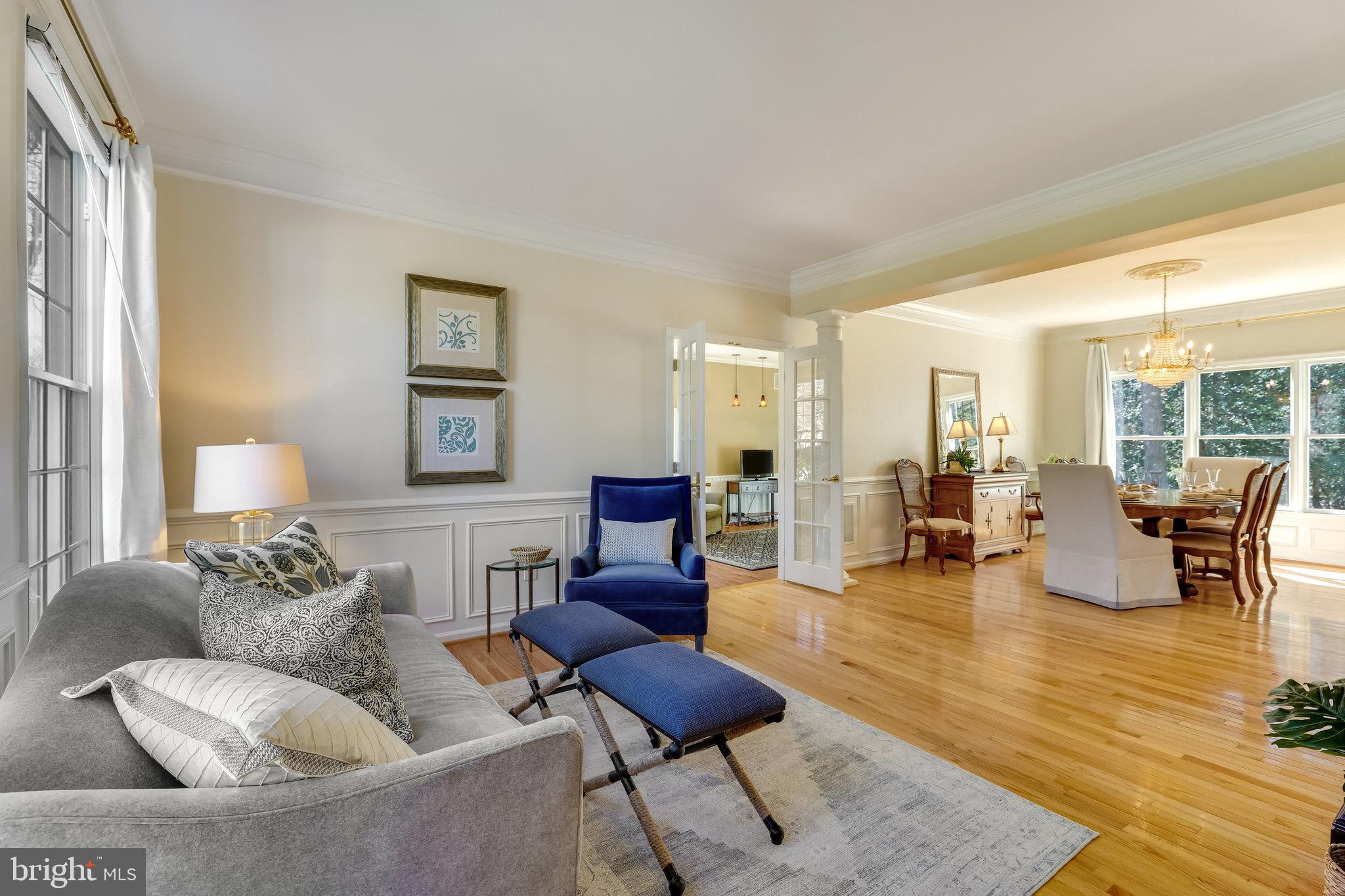 OAKTON RIDGE - Residential