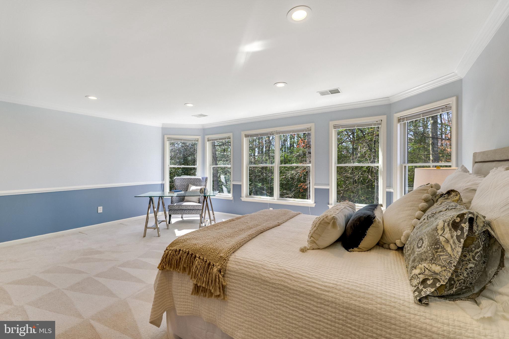 OAKTON RIDGE - Residential