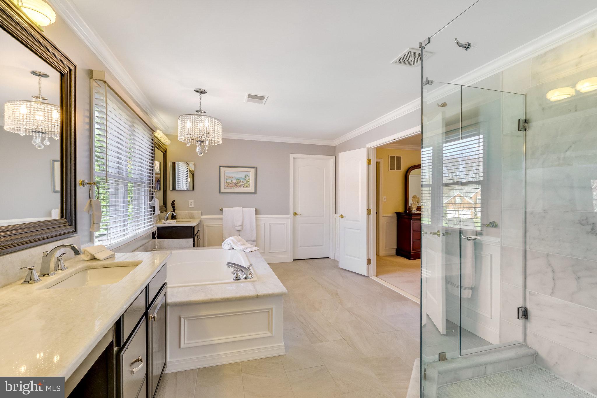 OAKTON RIDGE - Residential