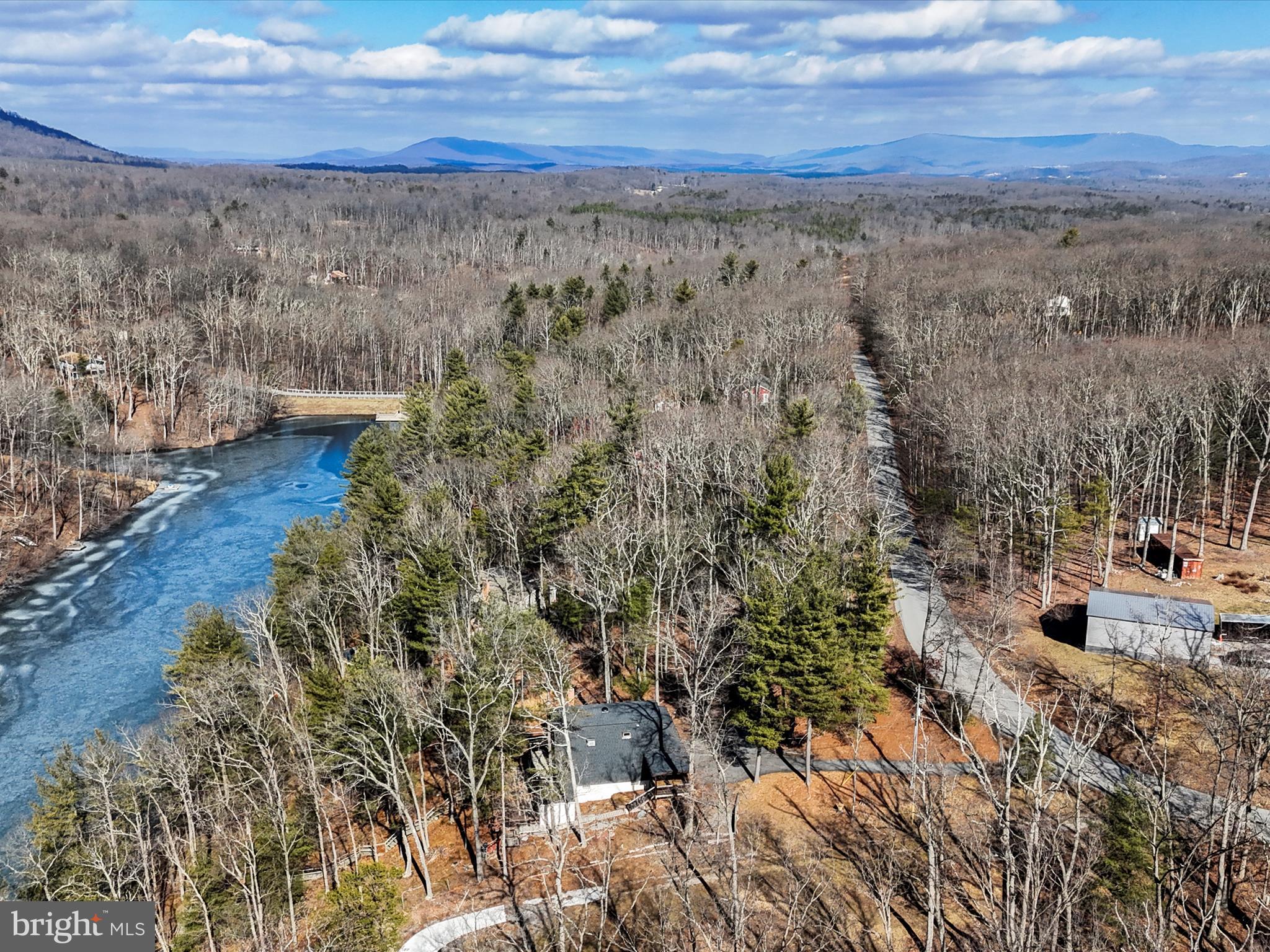 SLEEPY HOLLOW - Residential