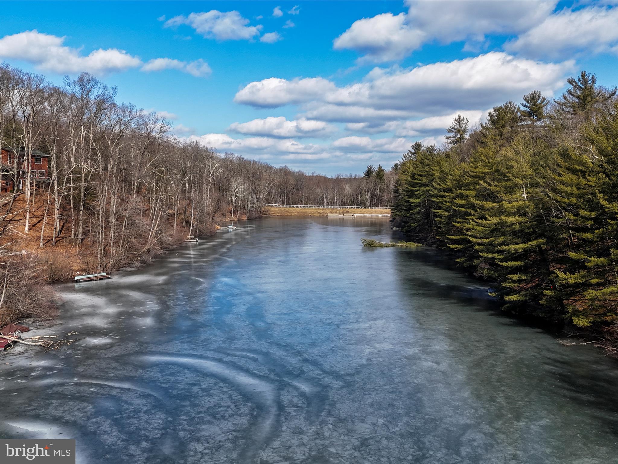 SLEEPY HOLLOW - Residential