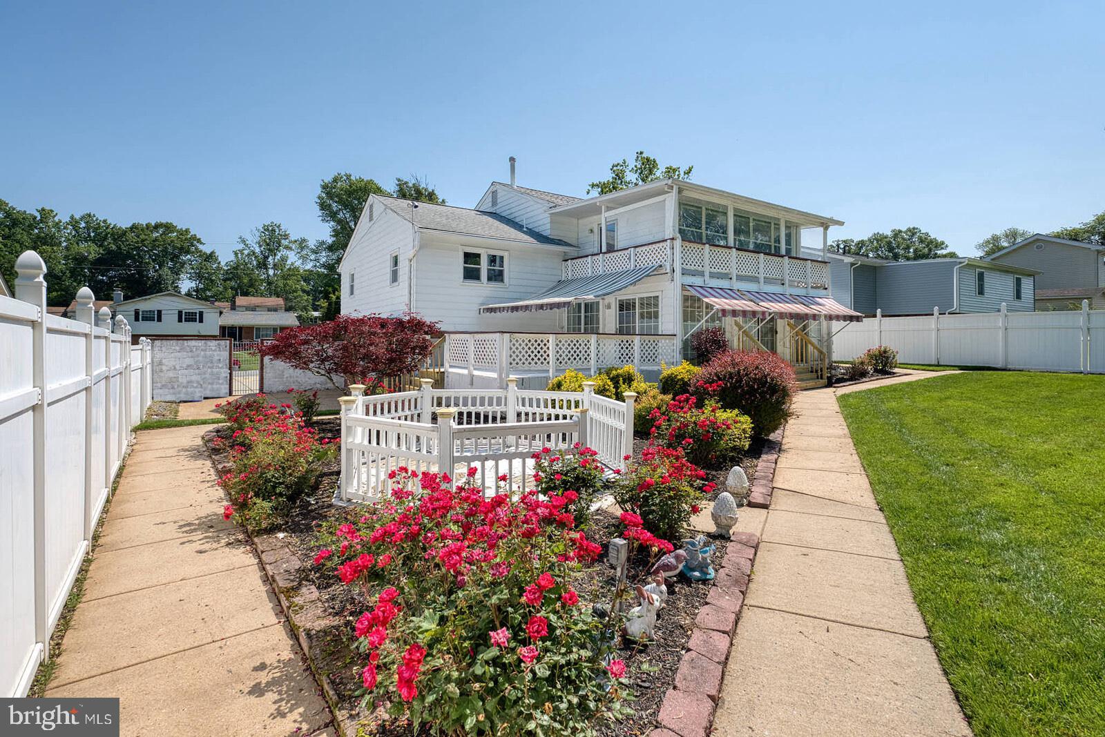 ASPEN HILL PARK - Residential