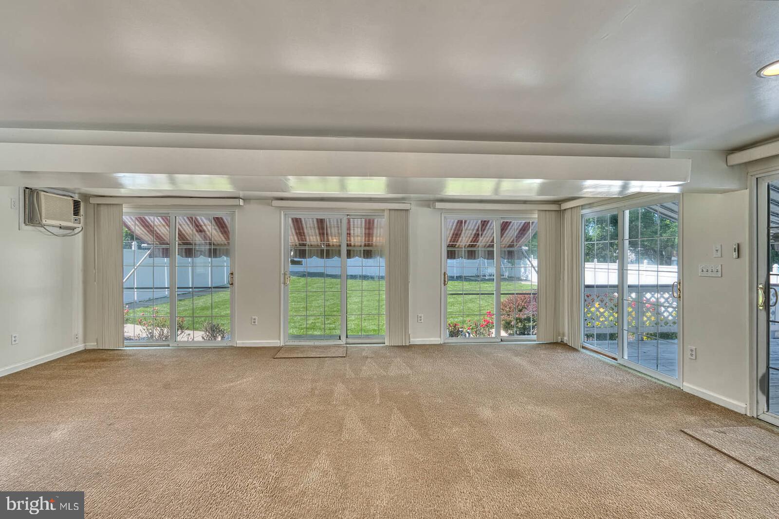 ASPEN HILL PARK - Residential