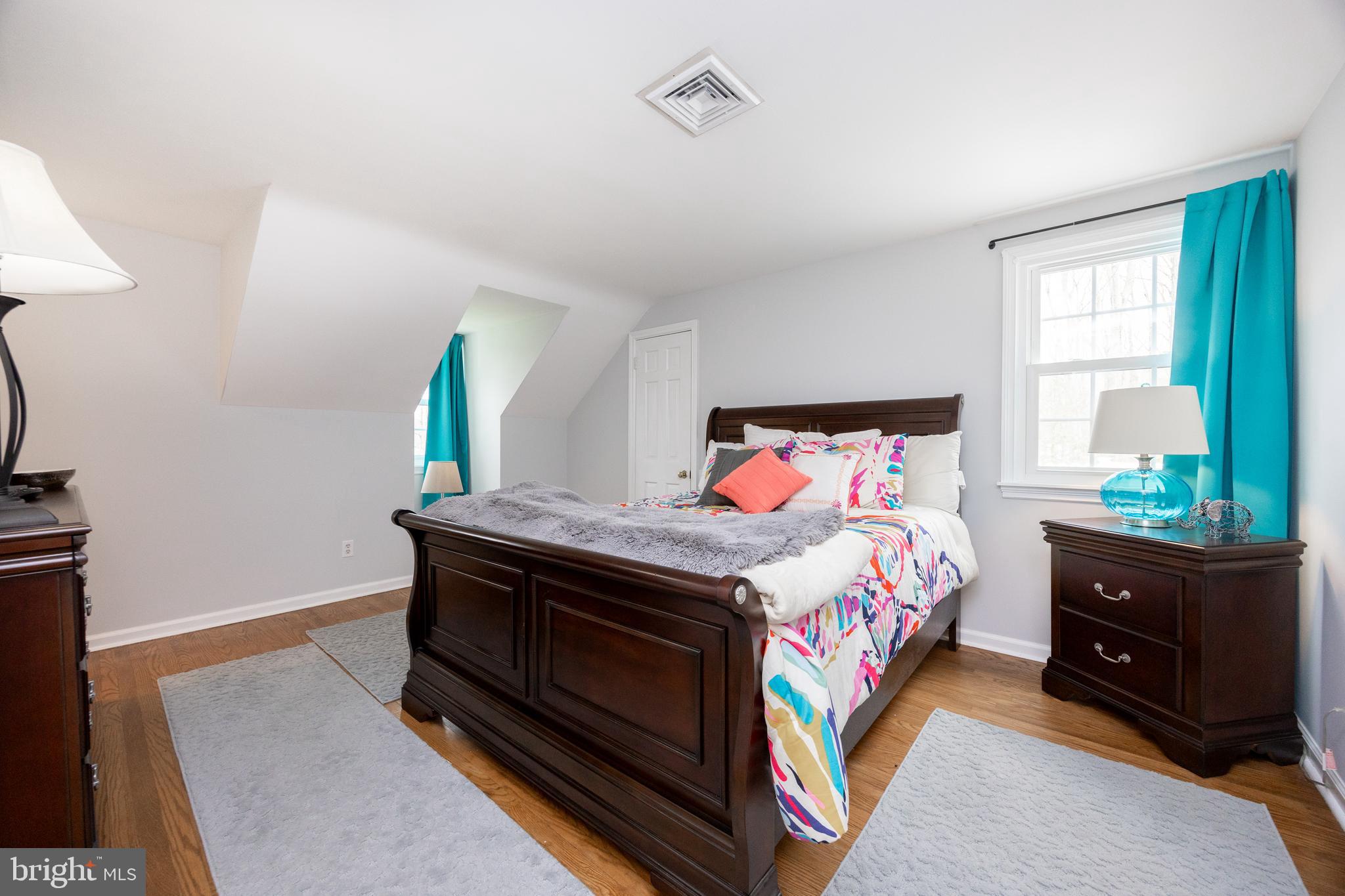 RADNOR HUNT - Residential