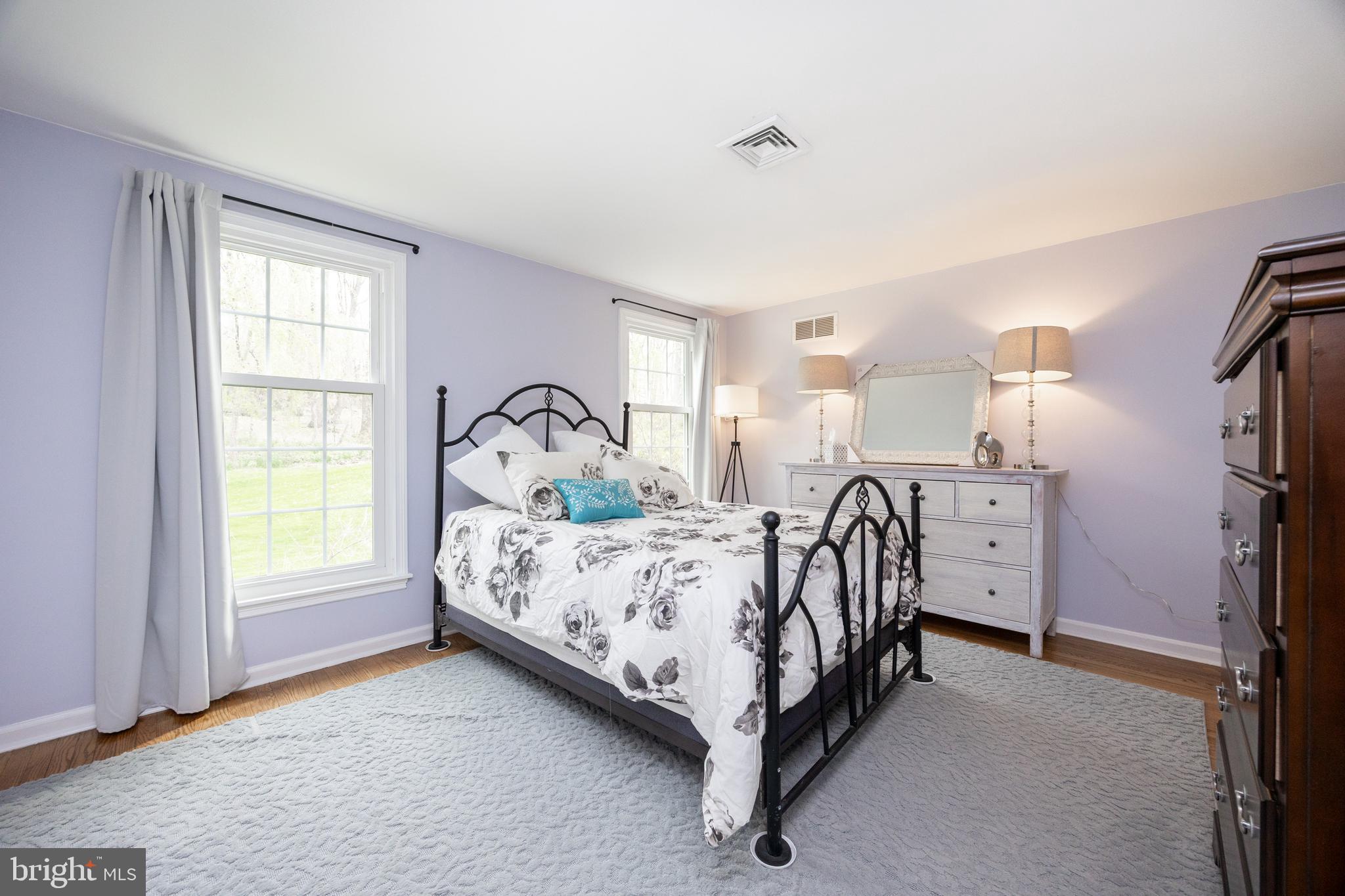 RADNOR HUNT - Residential