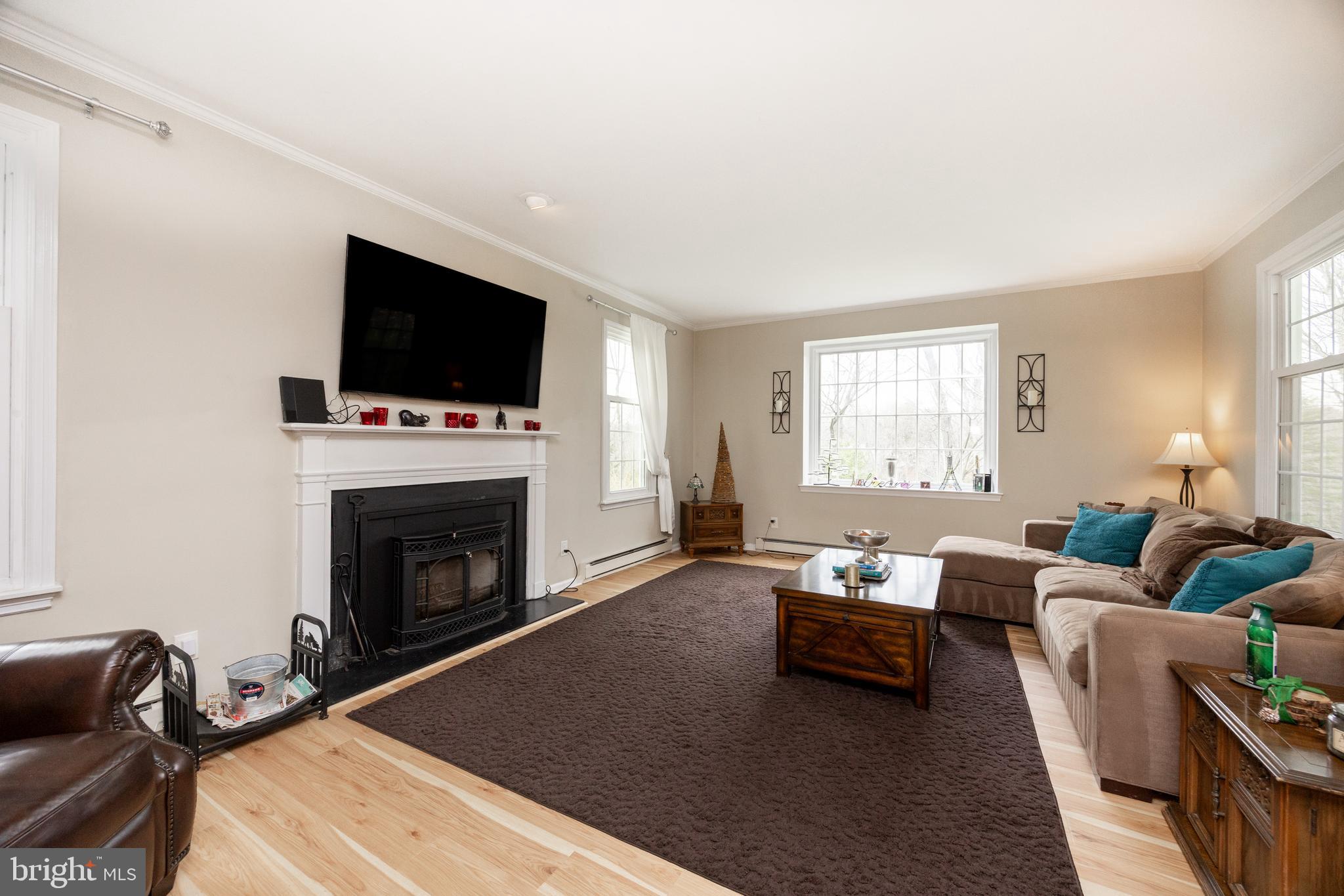 RADNOR HUNT - Residential