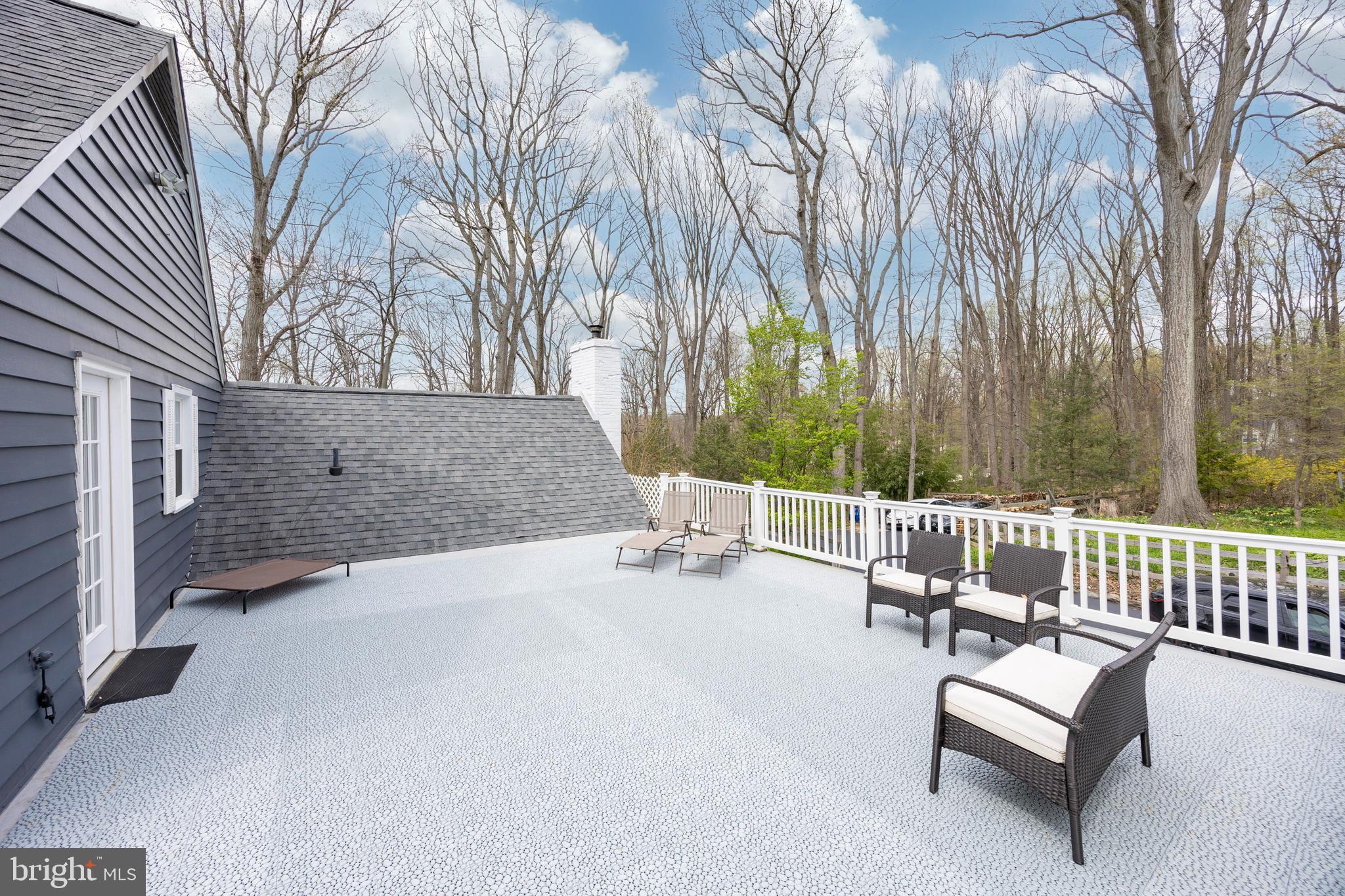 RADNOR HUNT - Residential