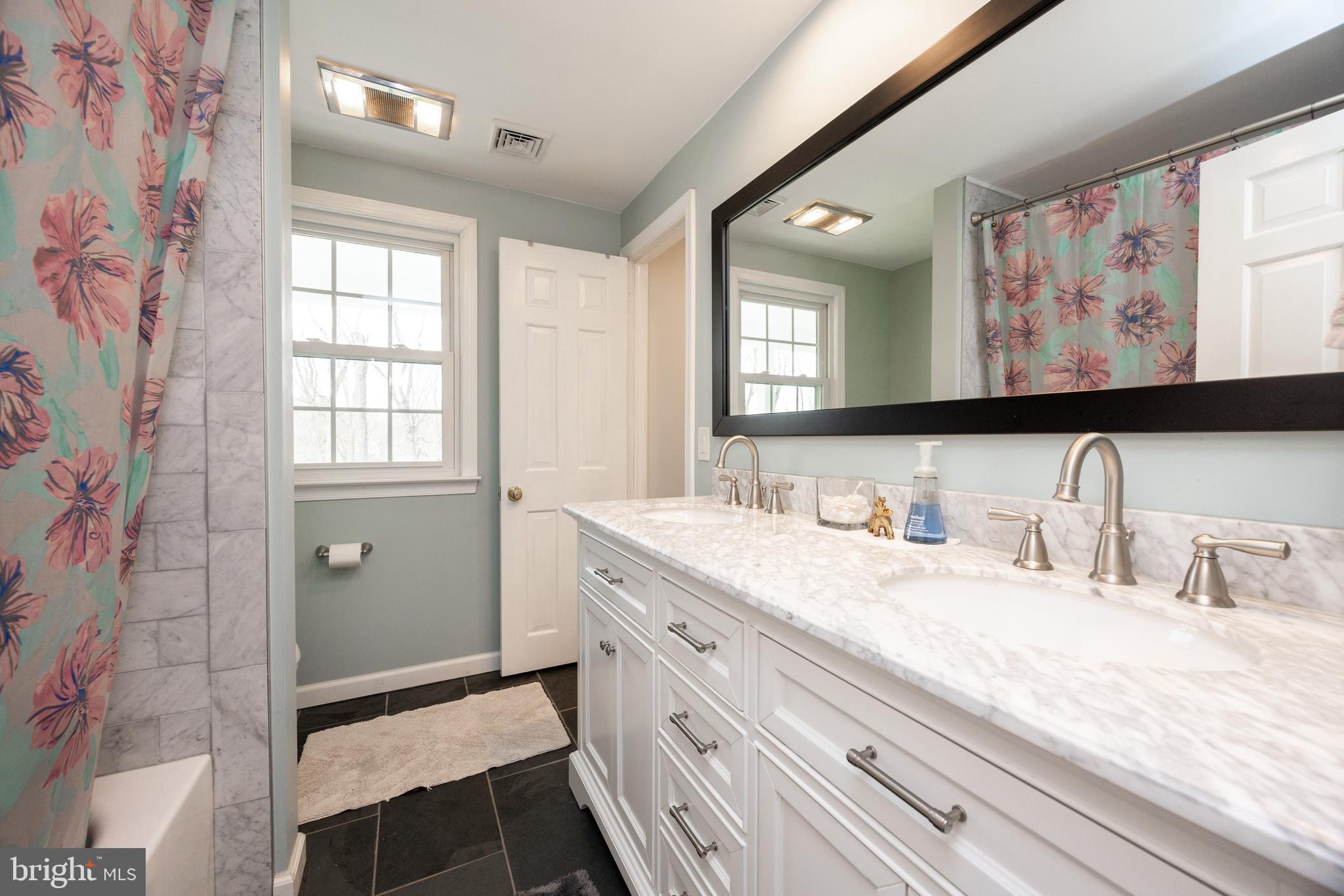 RADNOR HUNT - Residential