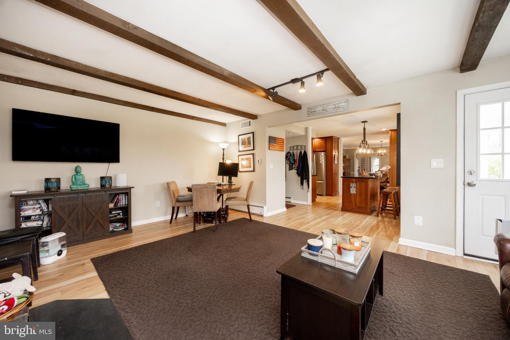 RADNOR HUNT - Residential