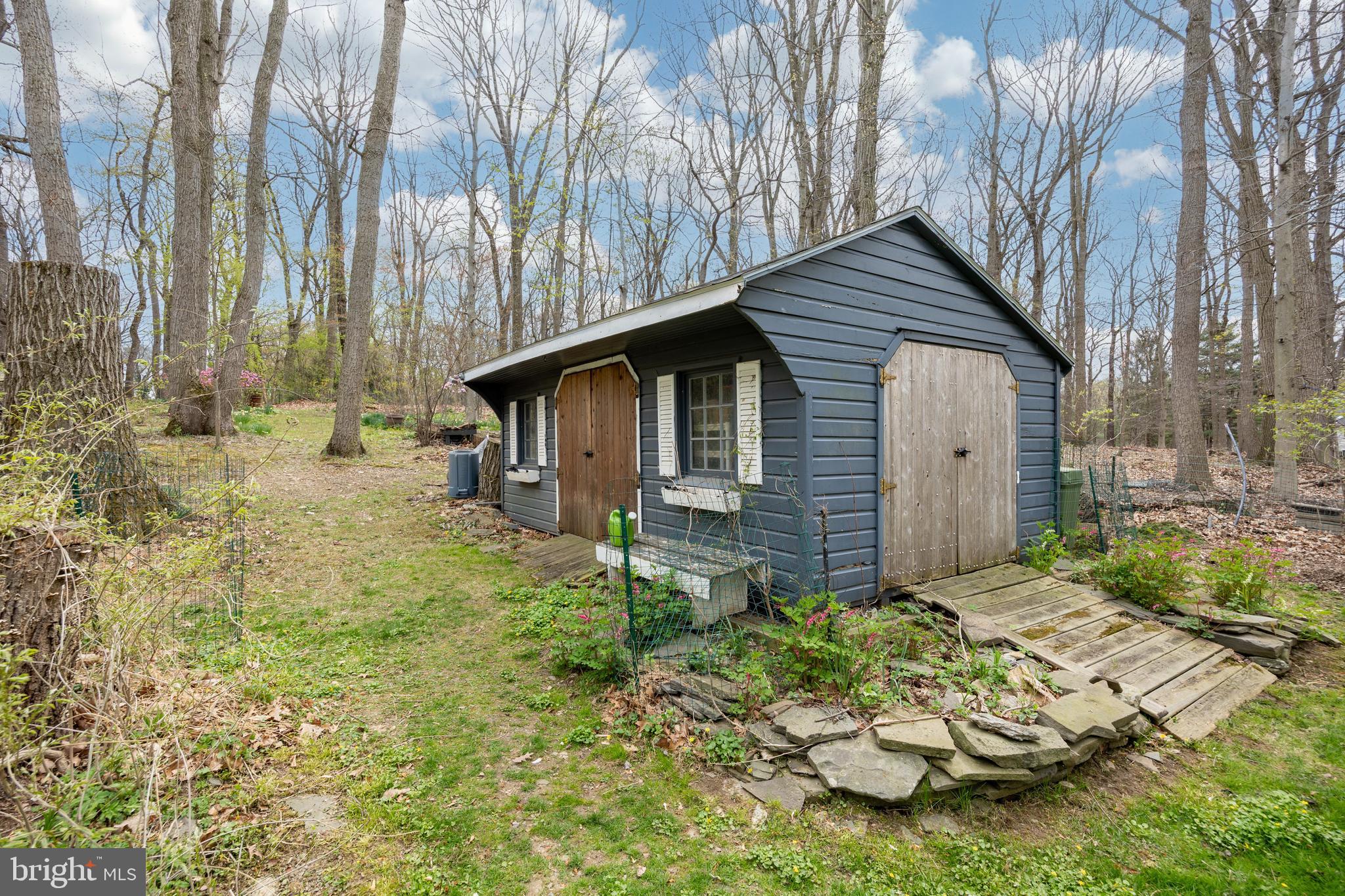 RADNOR HUNT - Residential