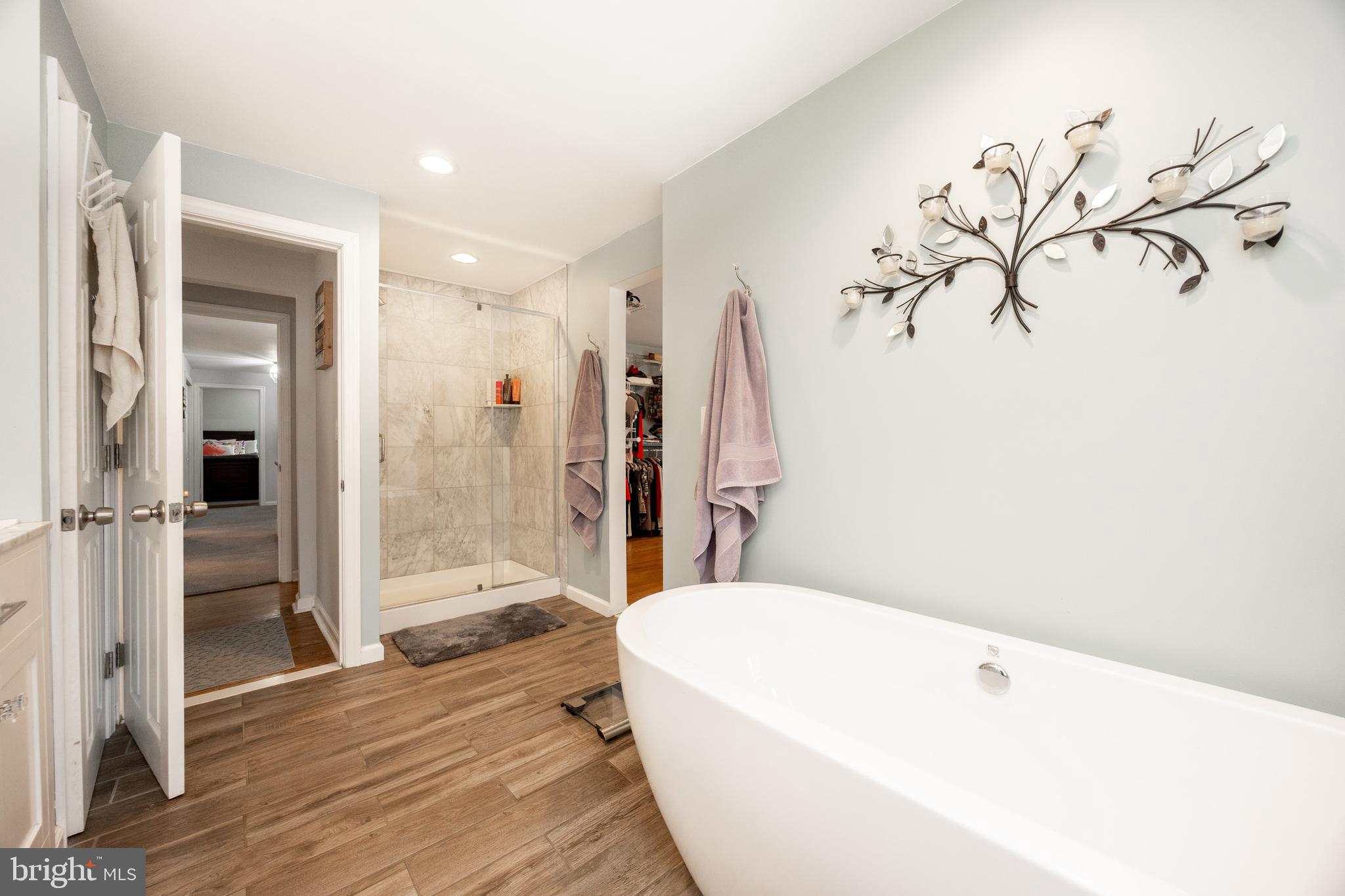 RADNOR HUNT - Residential