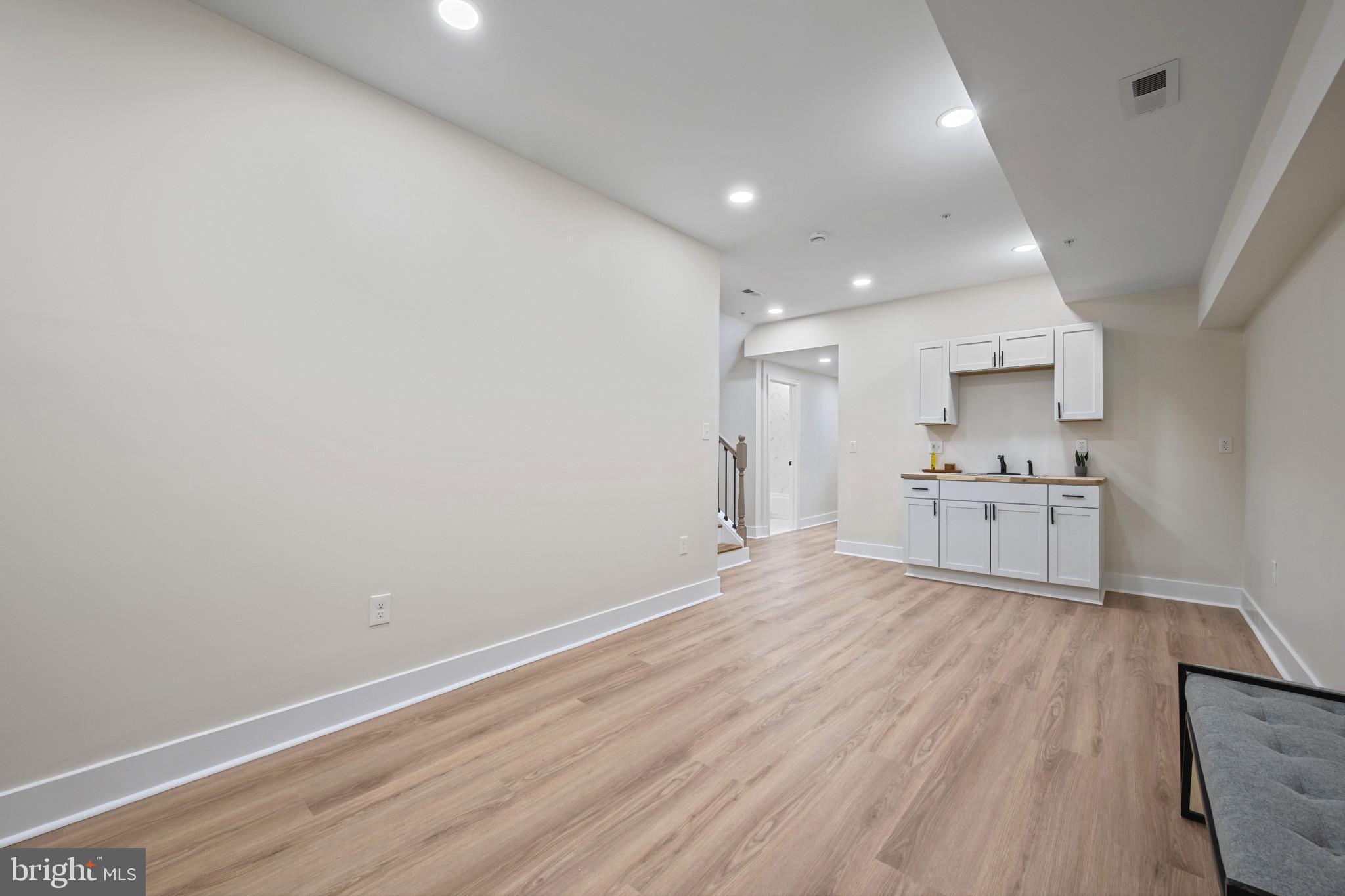 OAKLEIGH - Residential