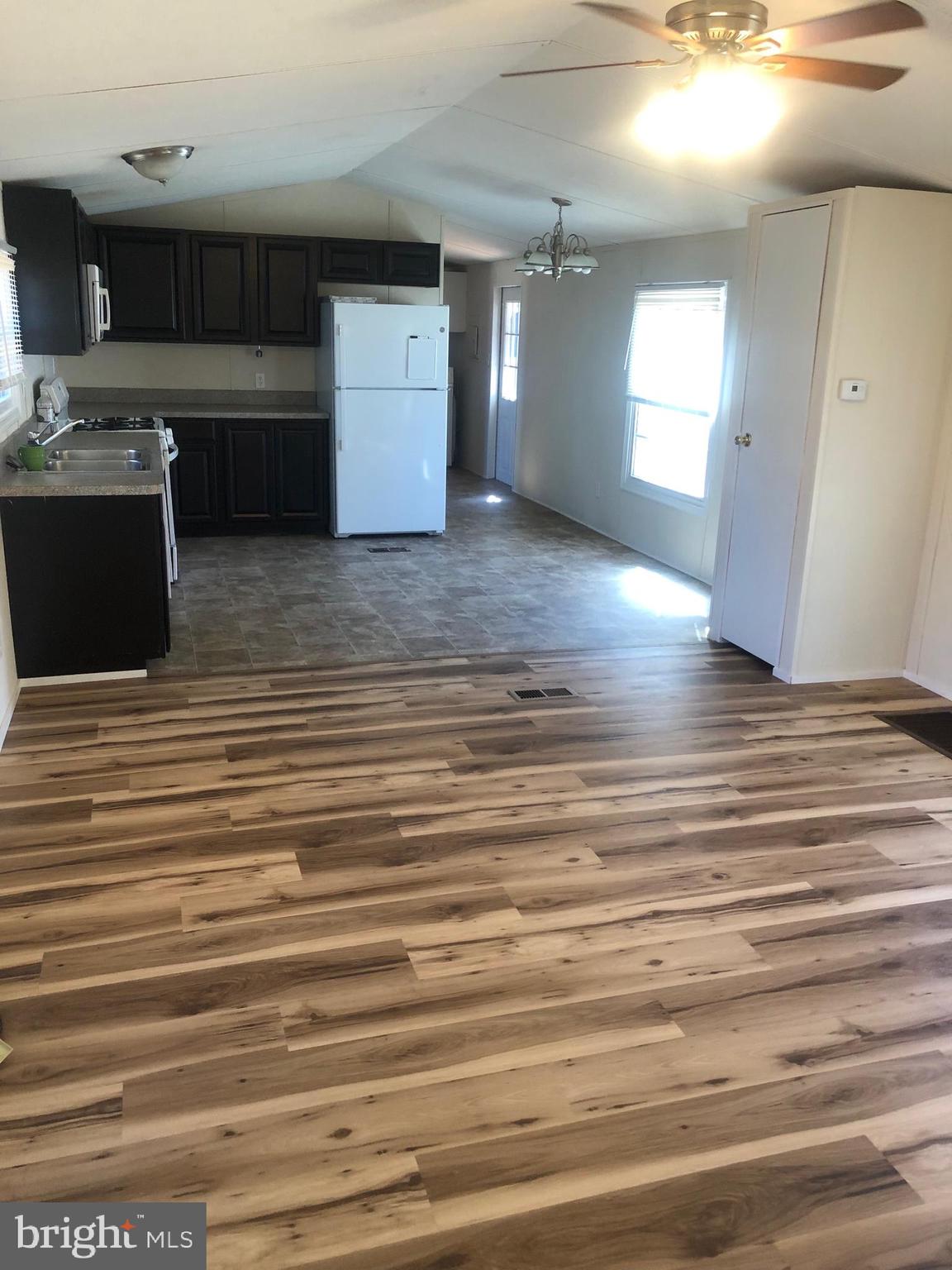 HIGHLAND MANOR - Residential