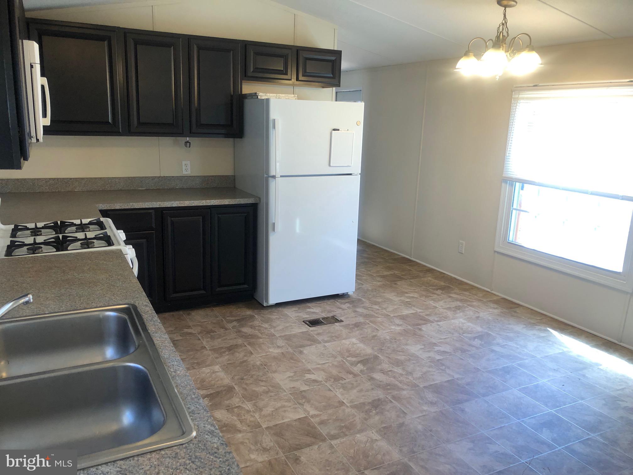 HIGHLAND MANOR - Residential