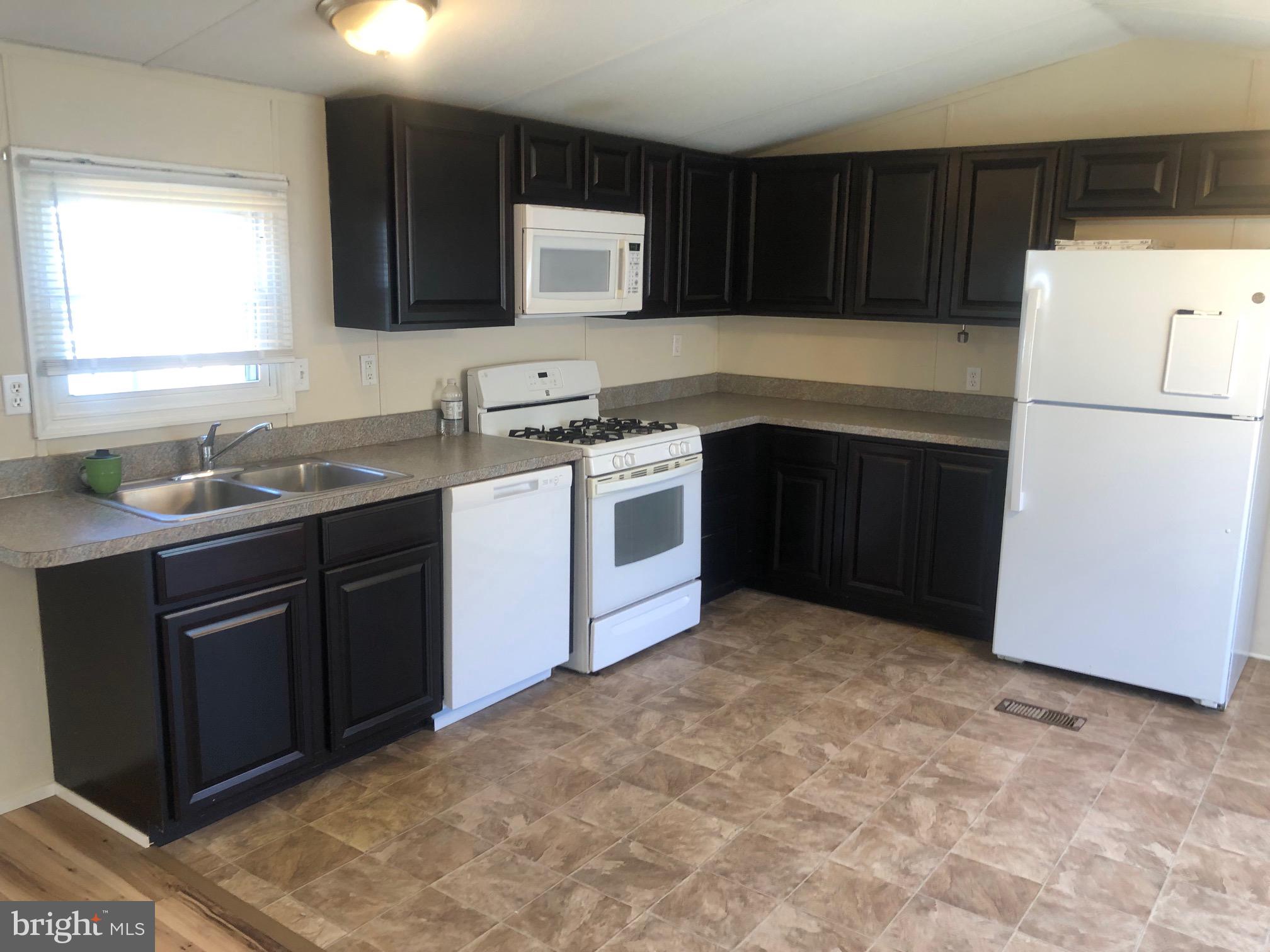 HIGHLAND MANOR - Residential