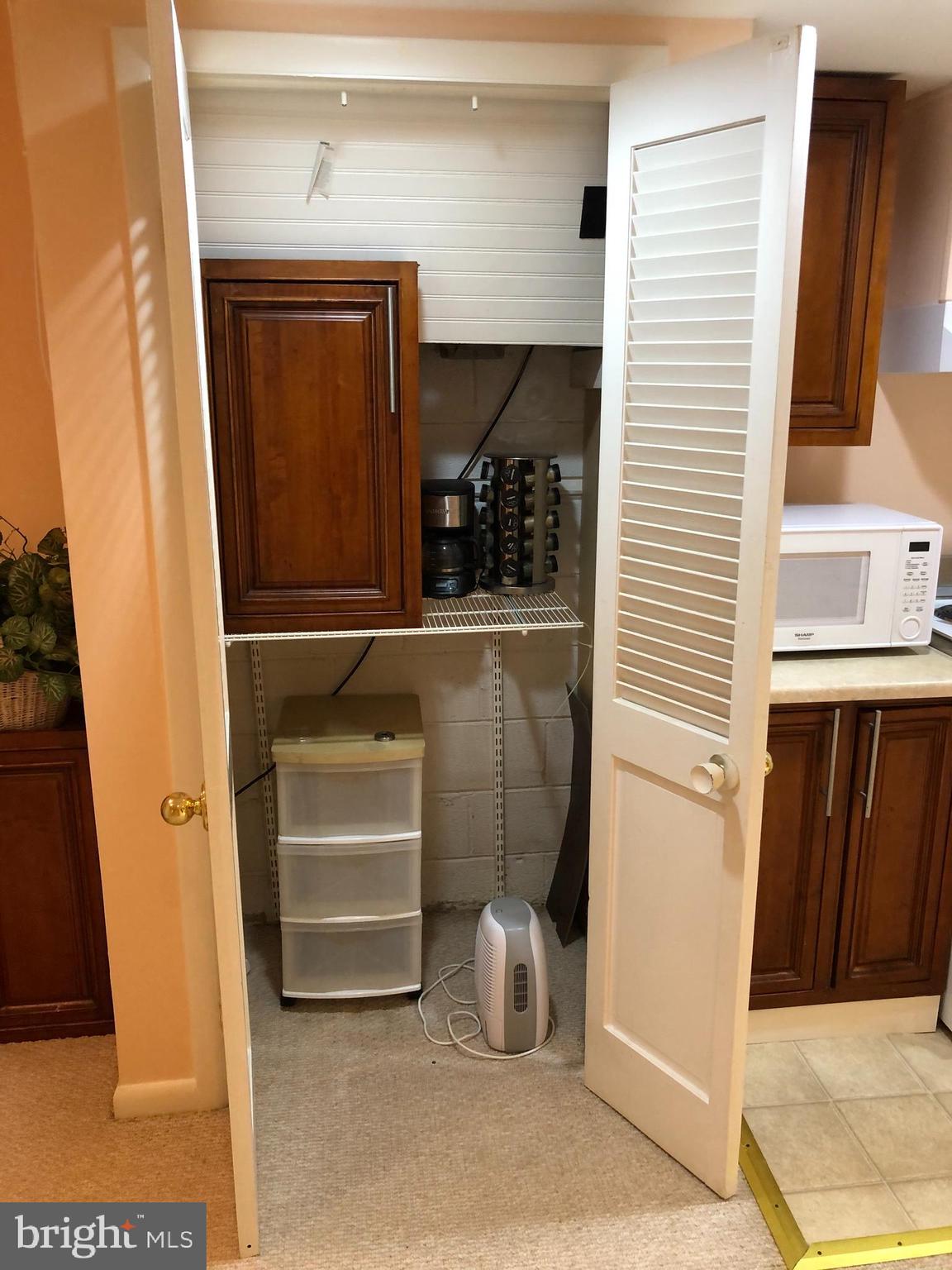 ROCK CREEK HILLS - Residential Lease