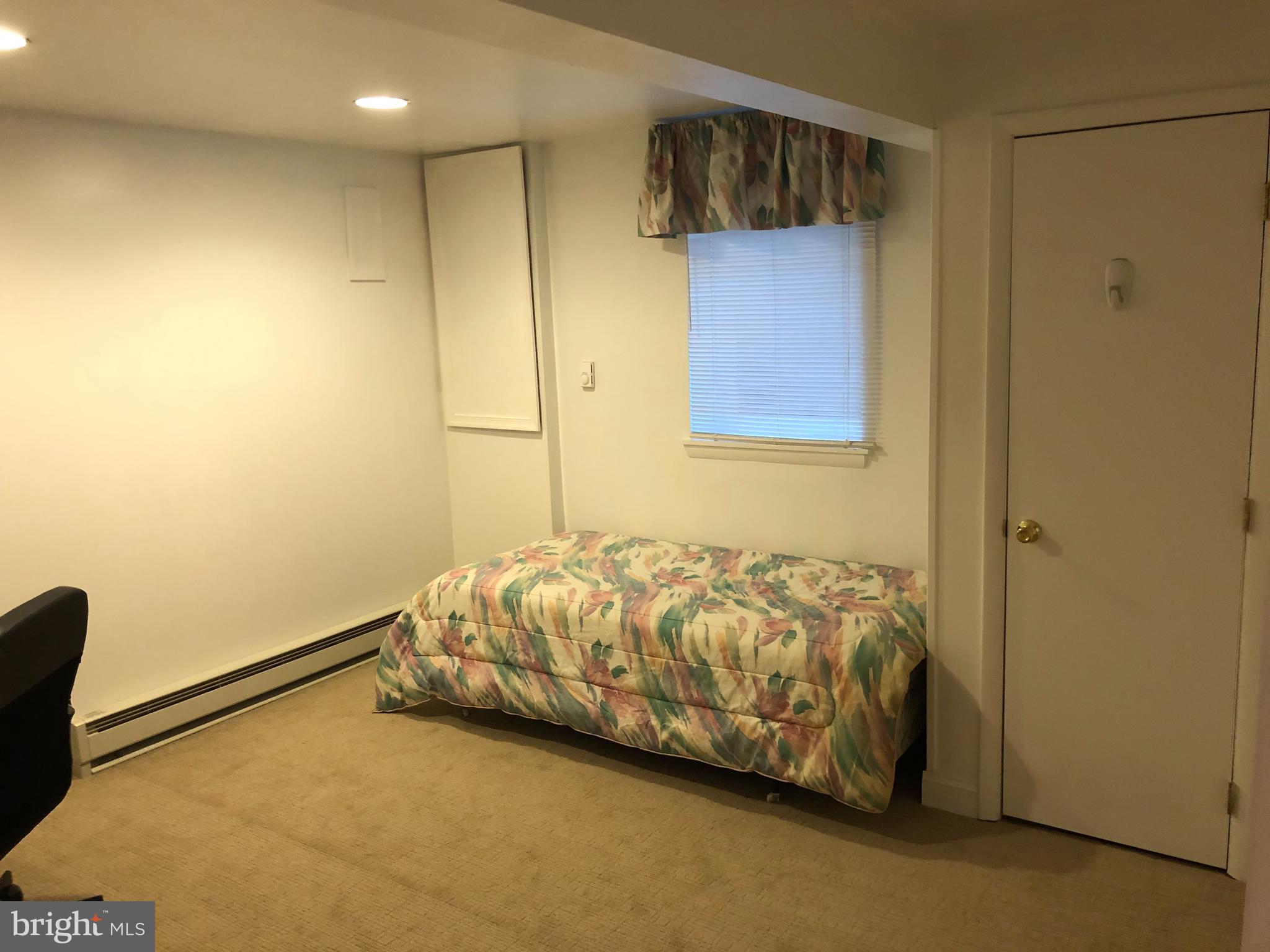 ROCK CREEK HILLS - Residential Lease