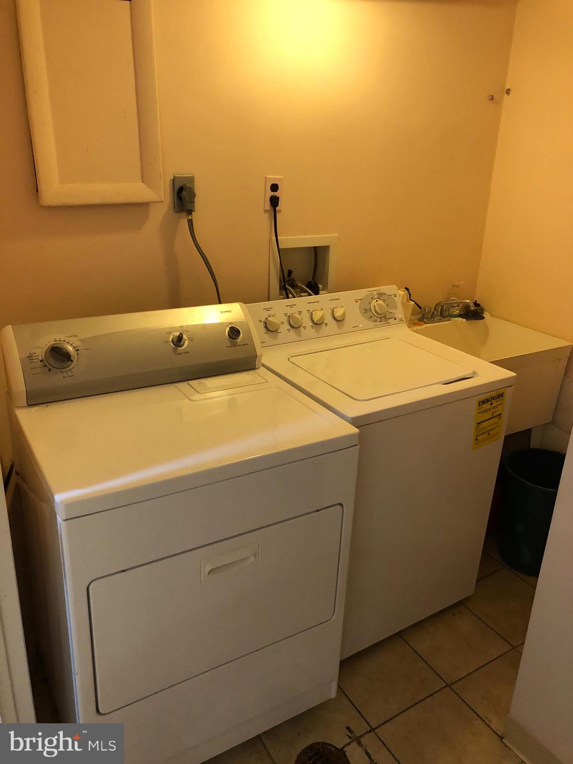 ROCK CREEK HILLS - Residential Lease