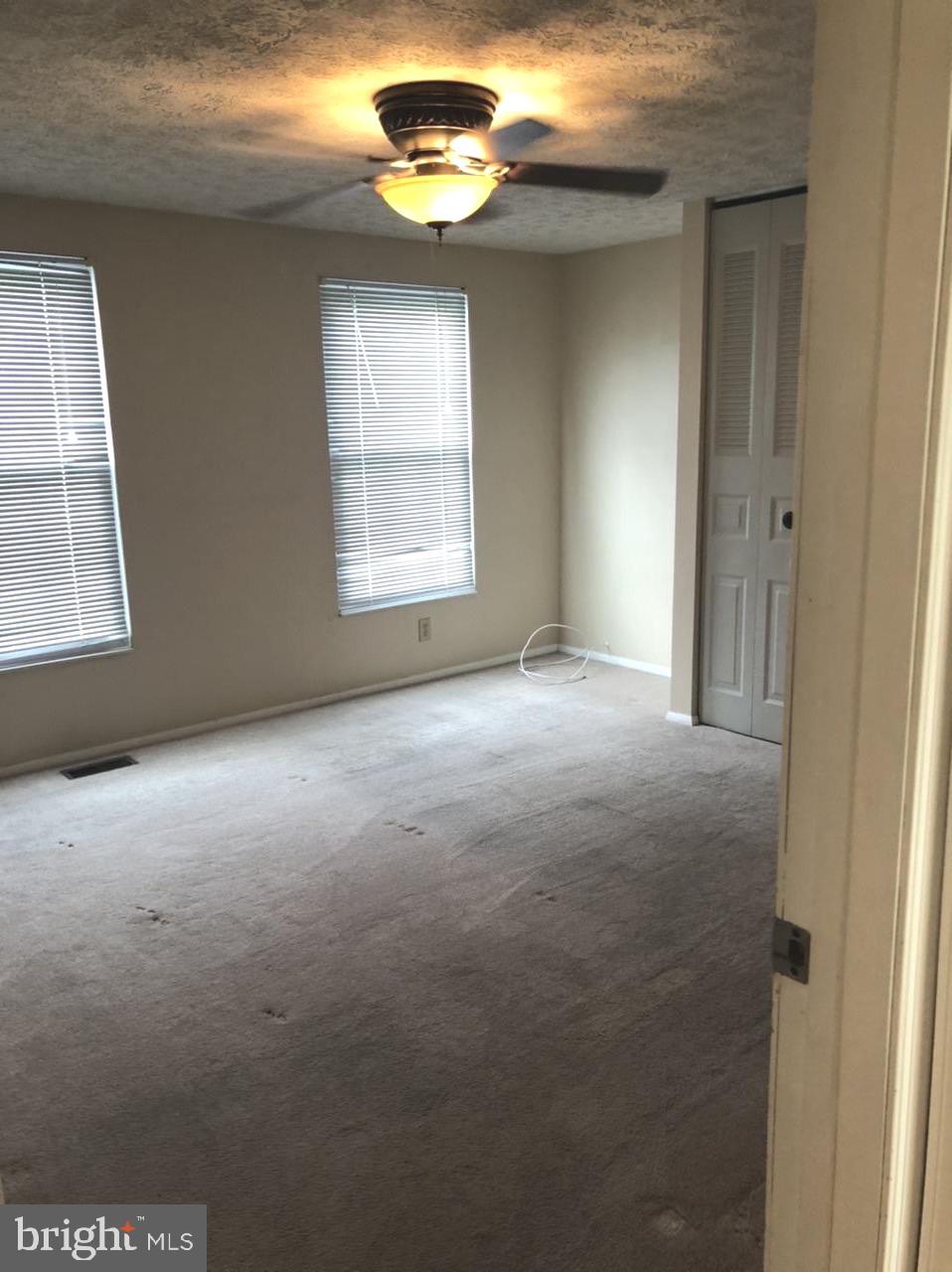 CHESTERFIELD - Residential Lease