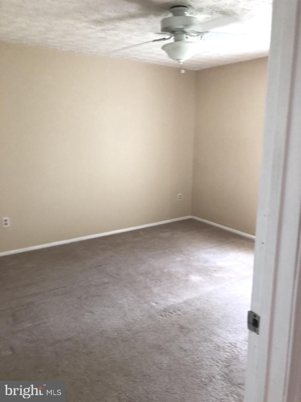 CHESTERFIELD - Residential Lease