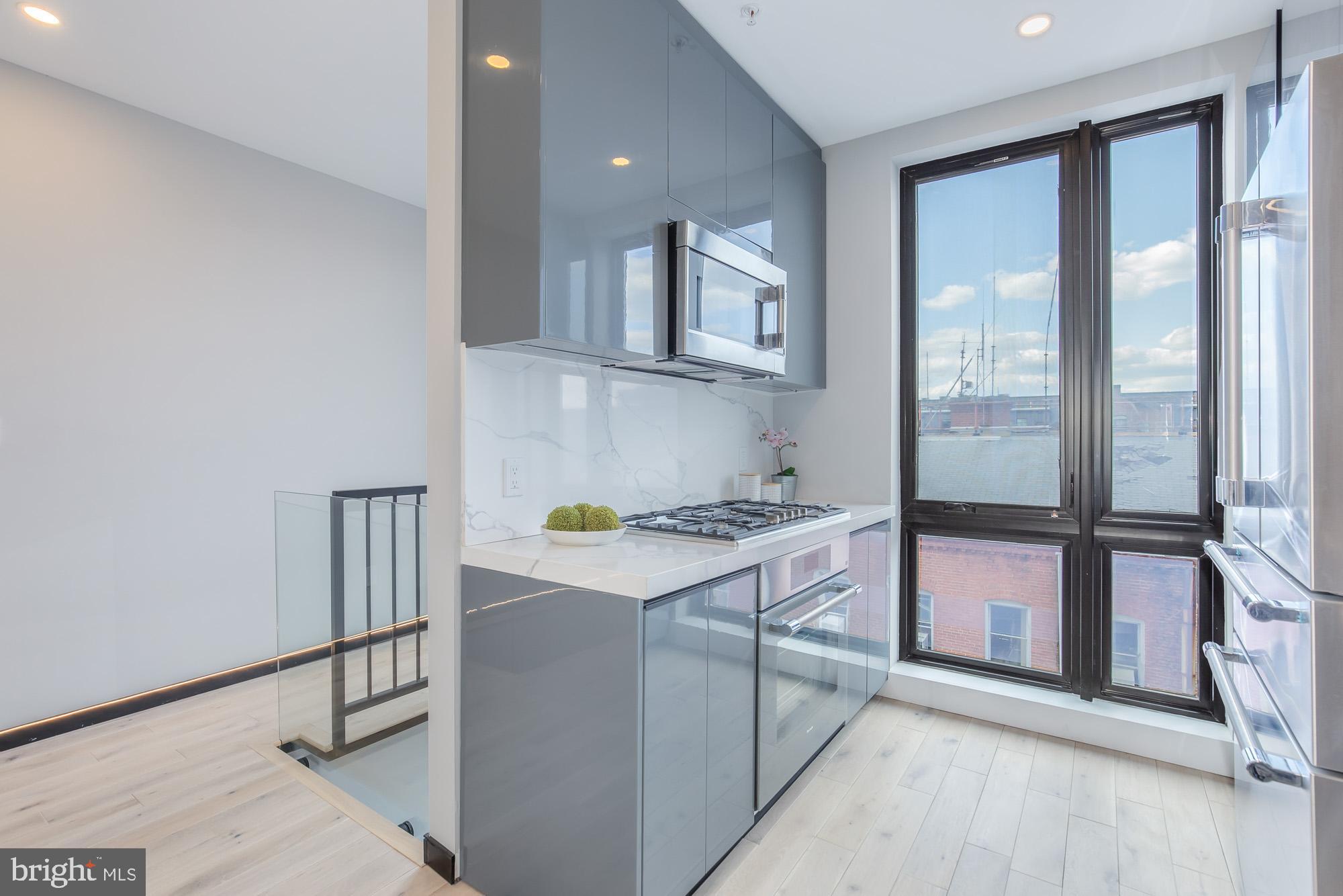 1332 G STREET SE 3