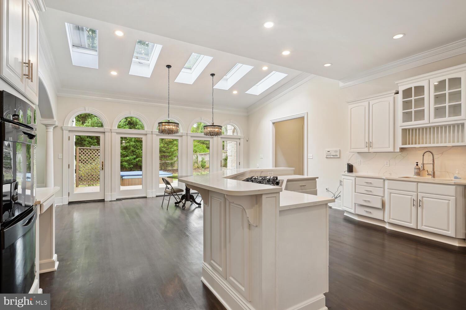 BANNOCKBURN HEIGHTS - Residential Lease