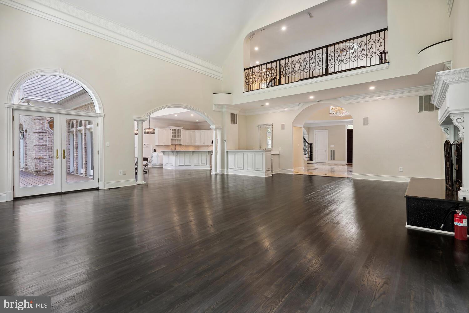 BANNOCKBURN HEIGHTS - Residential Lease