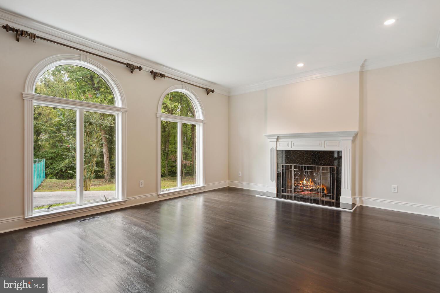 BANNOCKBURN HEIGHTS - Residential Lease