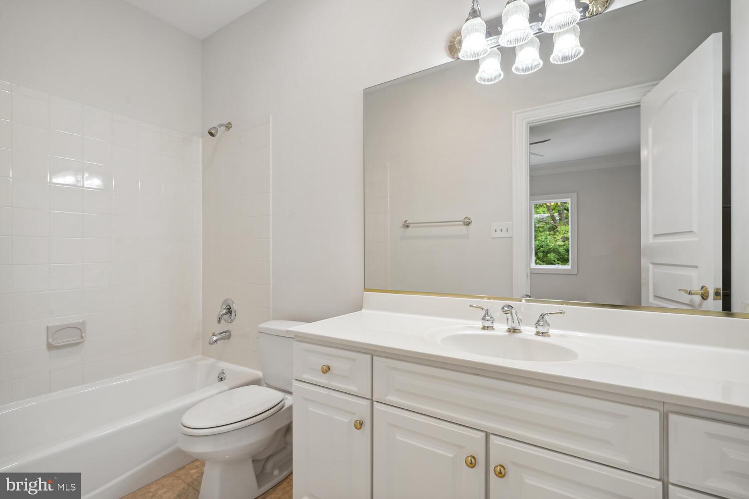 BANNOCKBURN HEIGHTS - Residential Lease