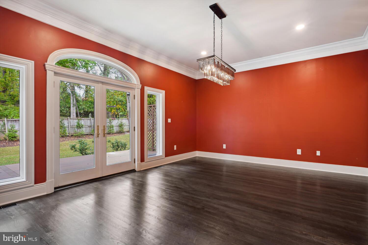 BANNOCKBURN HEIGHTS - Residential Lease