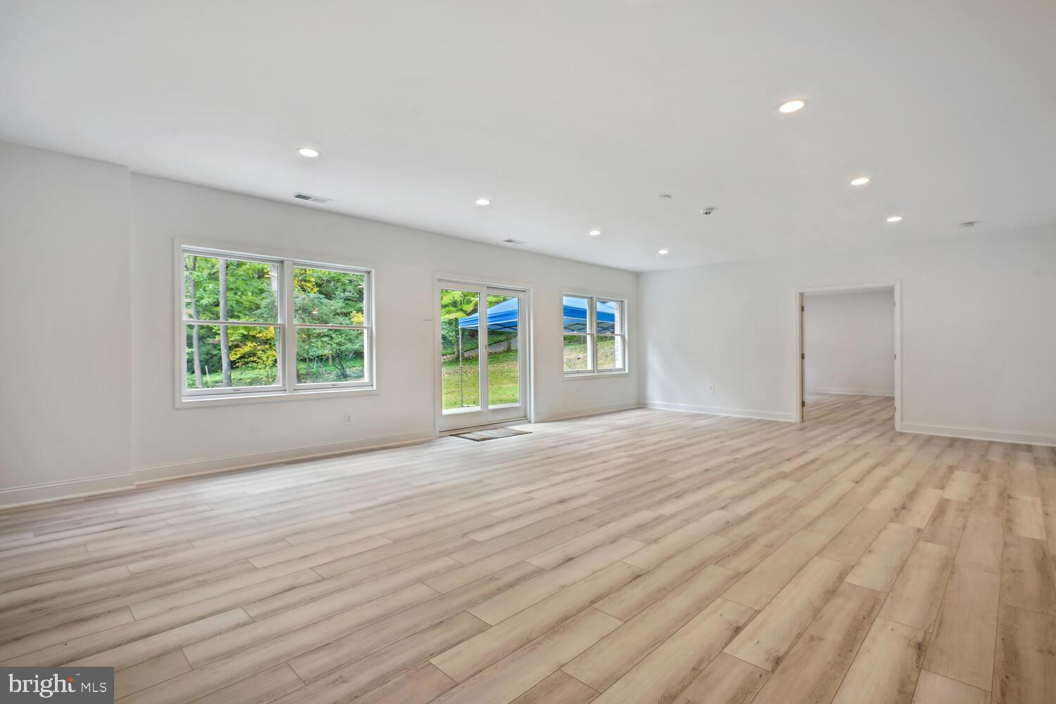 BANNOCKBURN HEIGHTS - Residential Lease