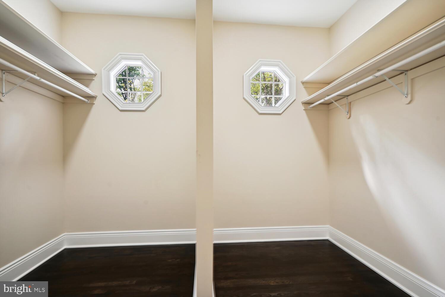 BANNOCKBURN HEIGHTS - Residential Lease