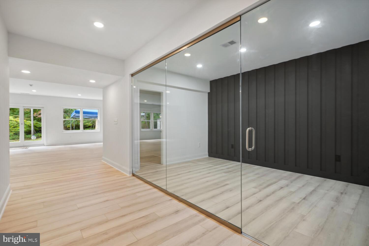 BANNOCKBURN HEIGHTS - Residential Lease