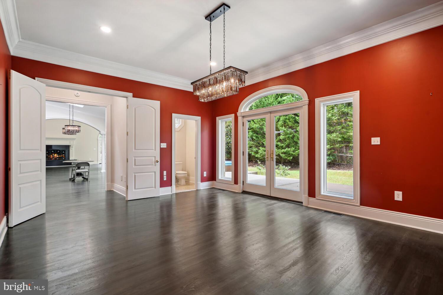 BANNOCKBURN HEIGHTS - Residential Lease