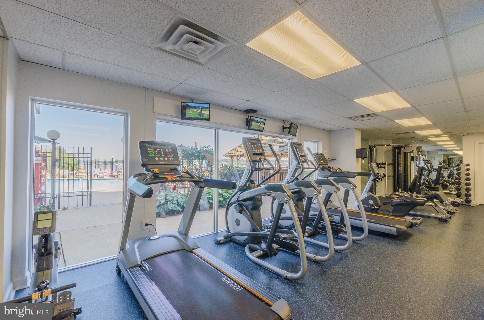 MARINA TOWERS - Residential Lease