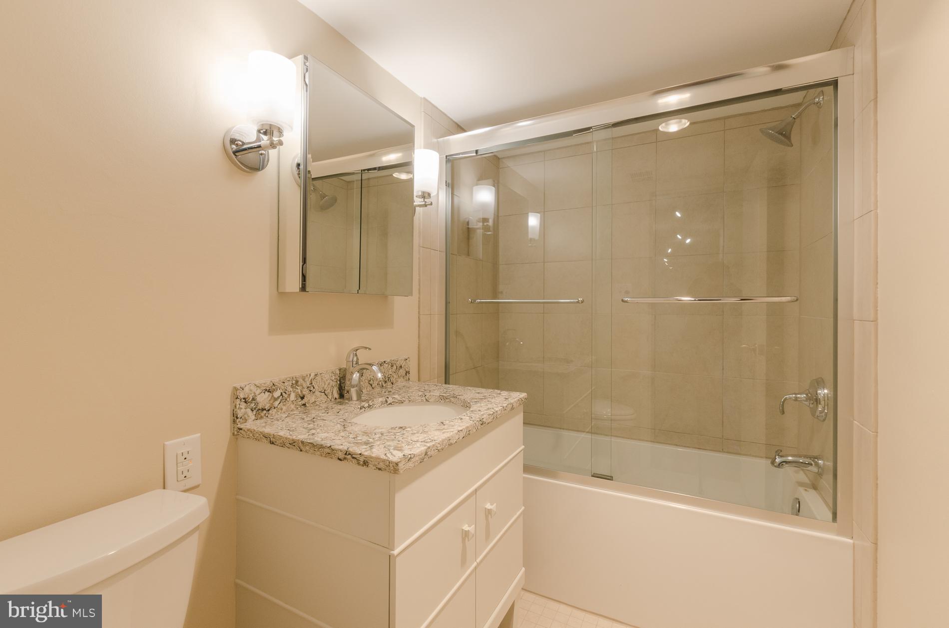 MARINA TOWERS - Residential Lease