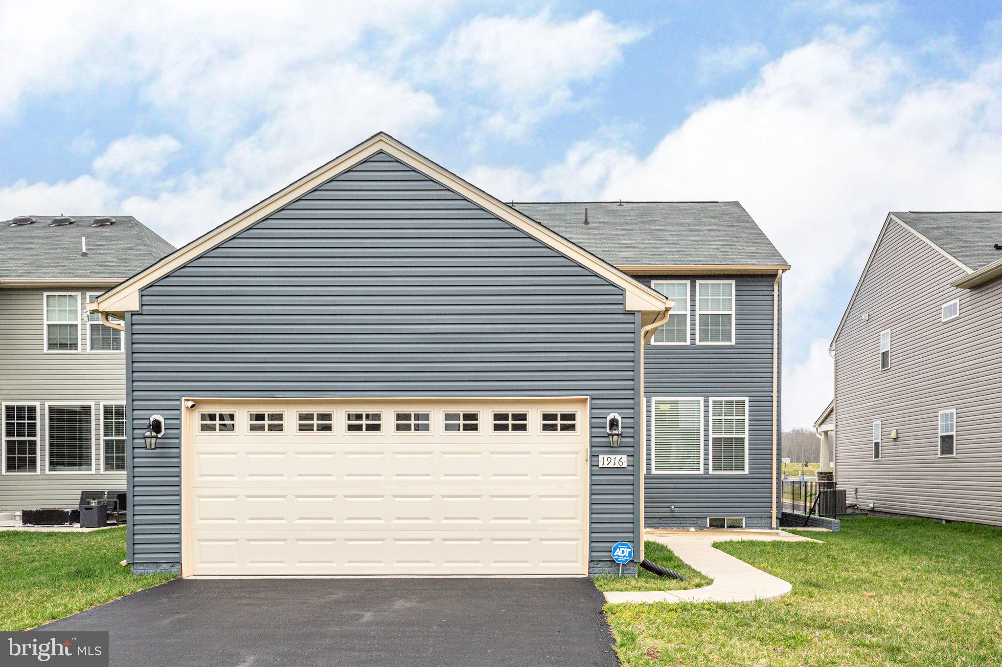 NEW POST ON THE RAPPAHANNOCK - Residential