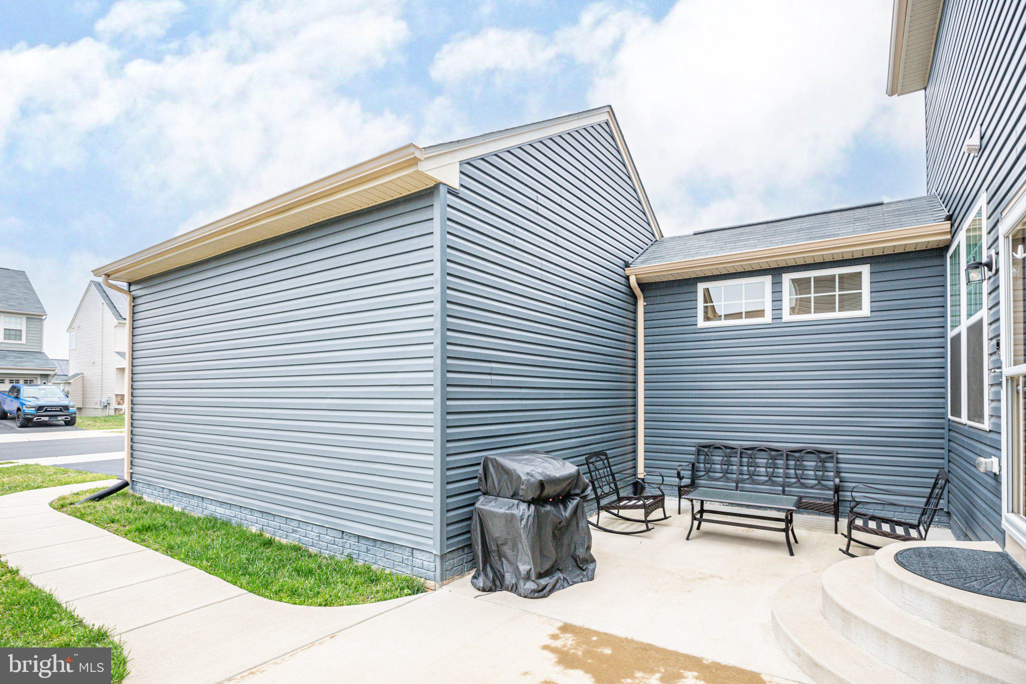 NEW POST ON THE RAPPAHANNOCK - Residential