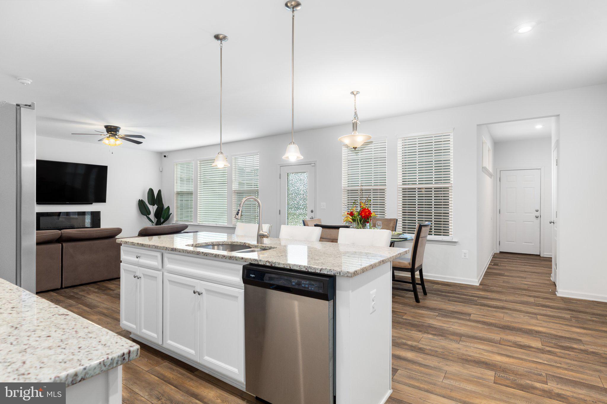 NEW POST ON THE RAPPAHANNOCK - Residential