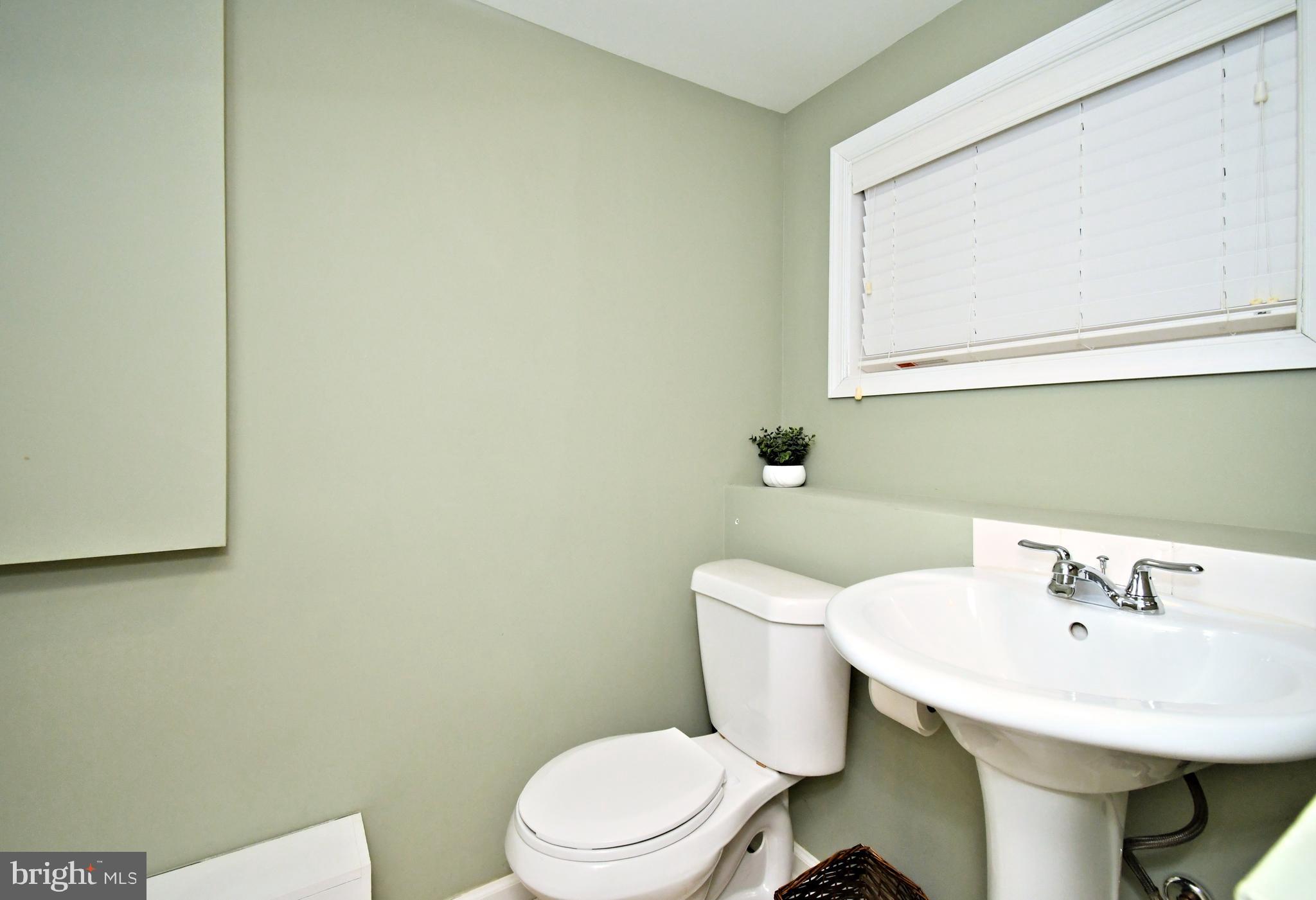 WARMINSTER VIL - Residential