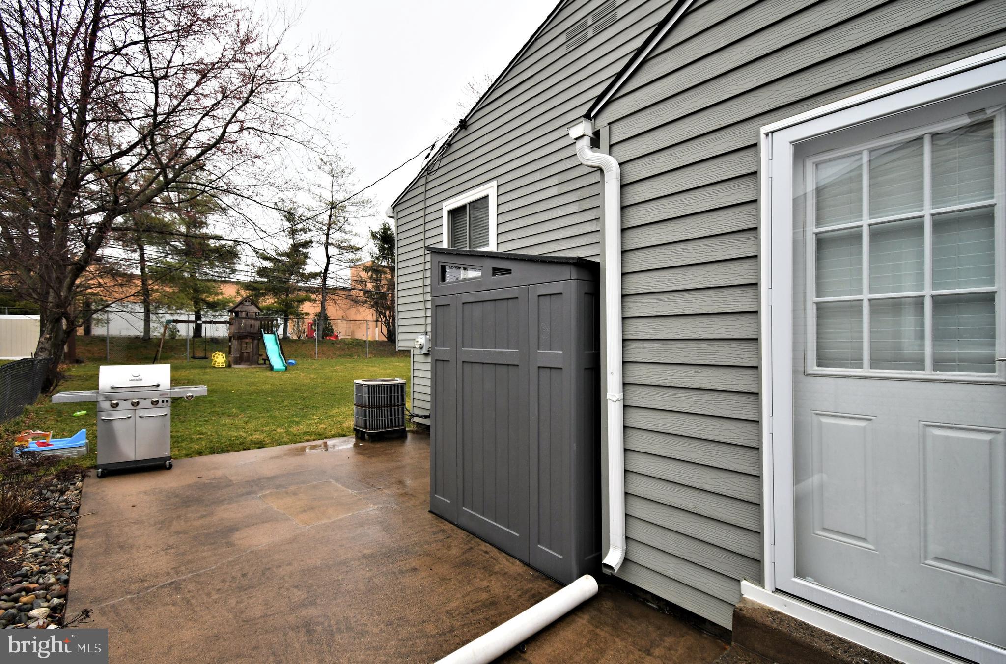 WARMINSTER VIL - Residential