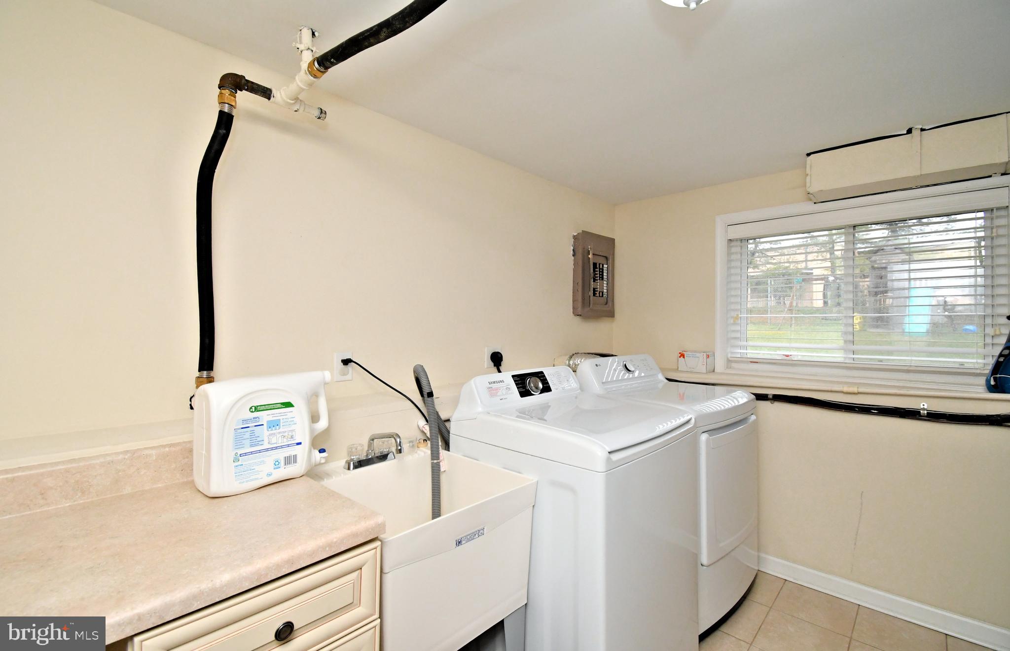 WARMINSTER VIL - Residential