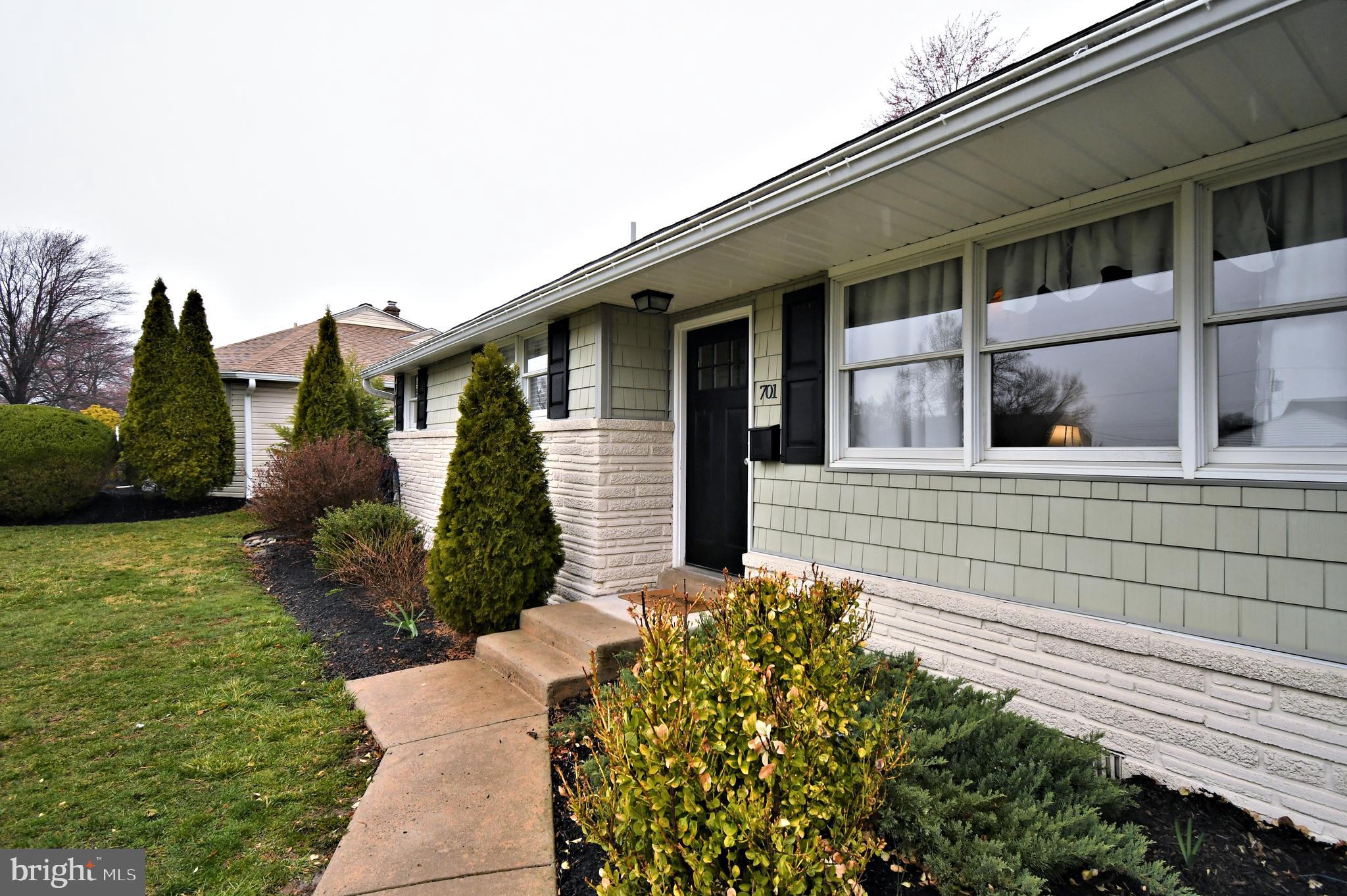 WARMINSTER VIL - Residential