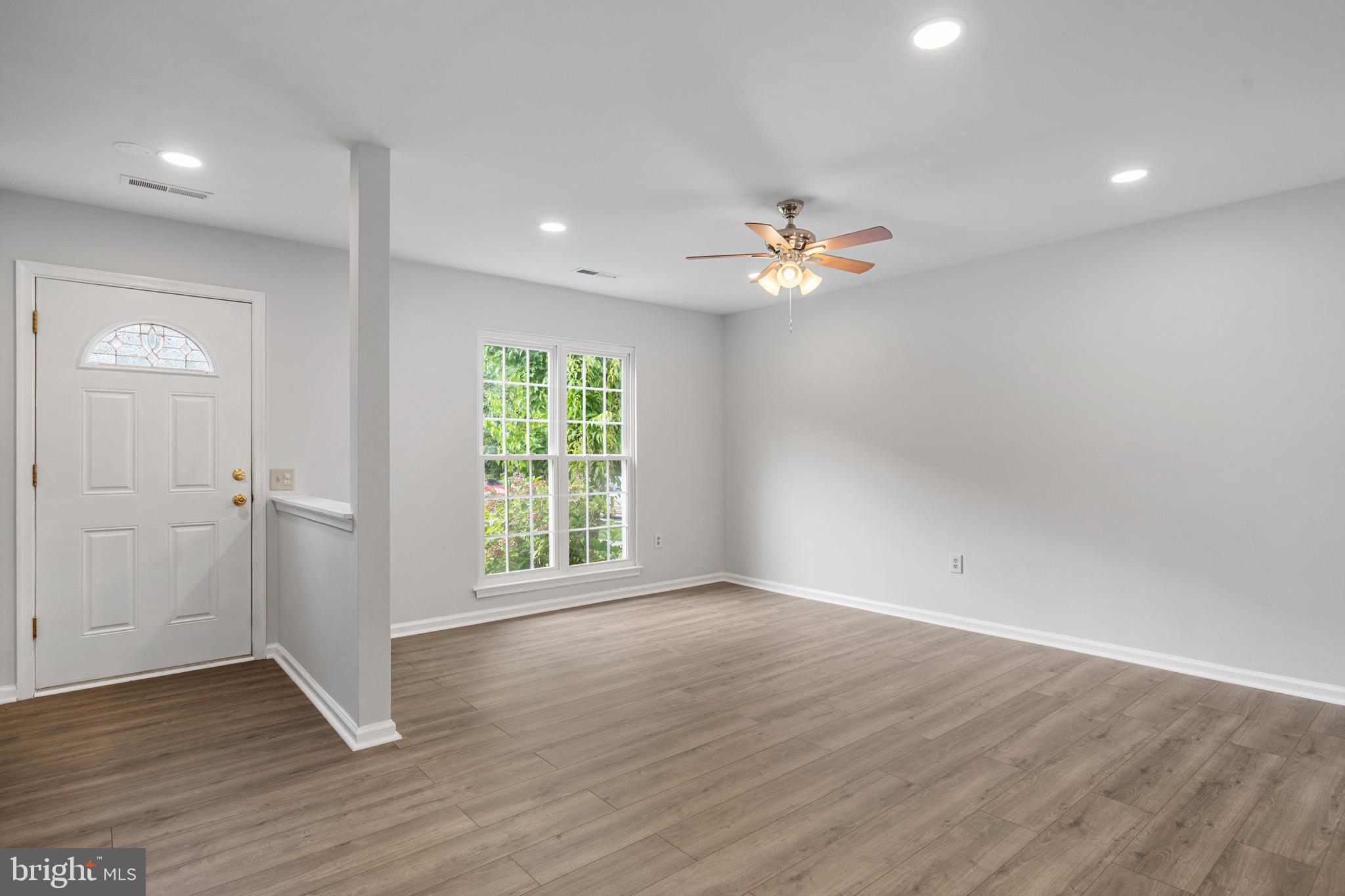 3813 LIGHT ARMS PLACE